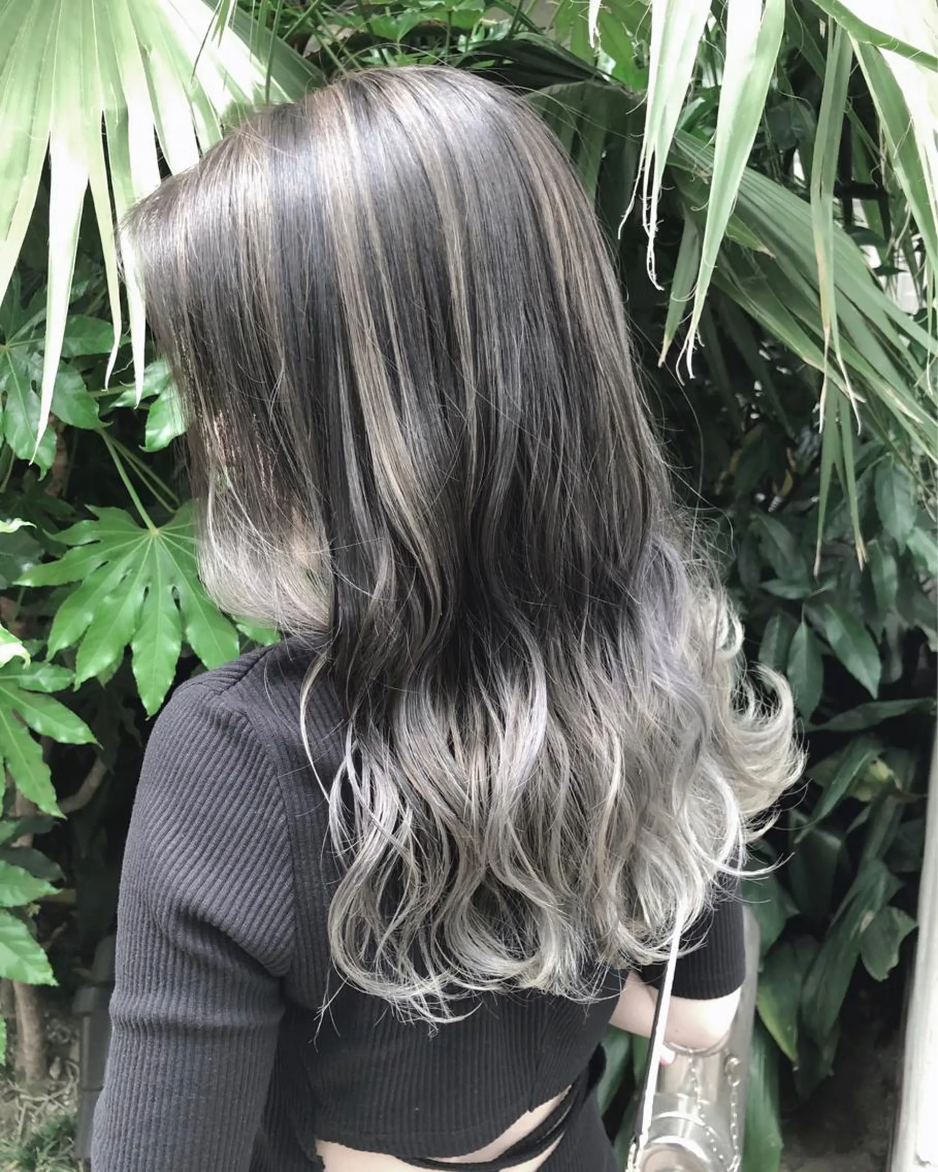 セミロング カラー ヘアアレンジ バレイヤージュ ブリーチ ハイライトカラー ハイライト レイヤーカット ヘアカラー トリートメント GiseL天神カラー 髪質改善/ブリーチのヘアスタイル