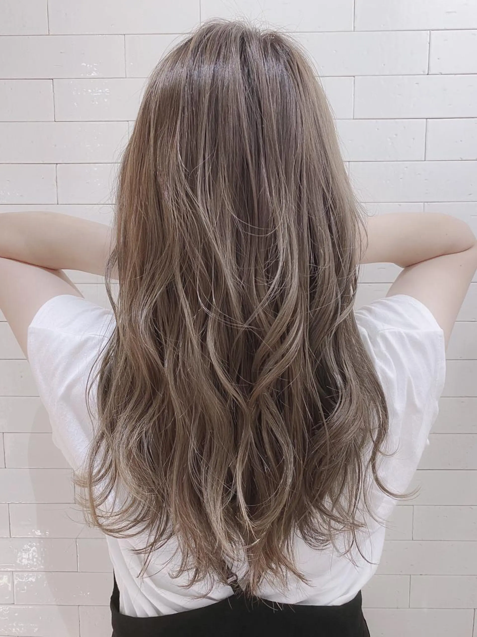 セミロング カラー パーマ ヘアアレンジ メンズ ネイル マツエク・マツパ メンズバレイヤージュ メンズブリーチ メンズハイライト アッシュ バレイヤージュ ヘアカラー トリートメント 竹内ケンゴ🇰🇷 EIGHT藤沢のヘアスタイル