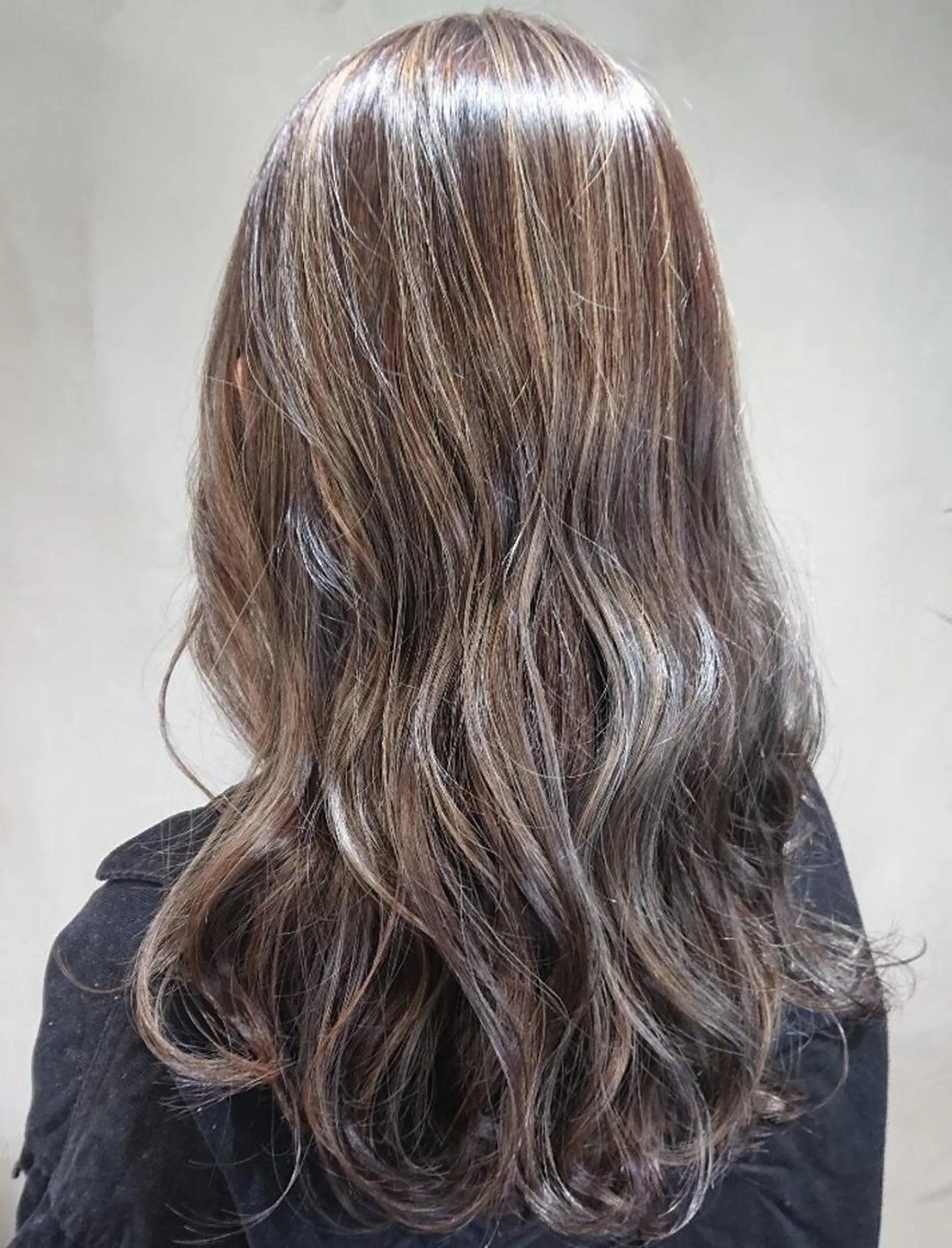 ロング ＦＵＮＩＣ ファニックのヘアスタイル