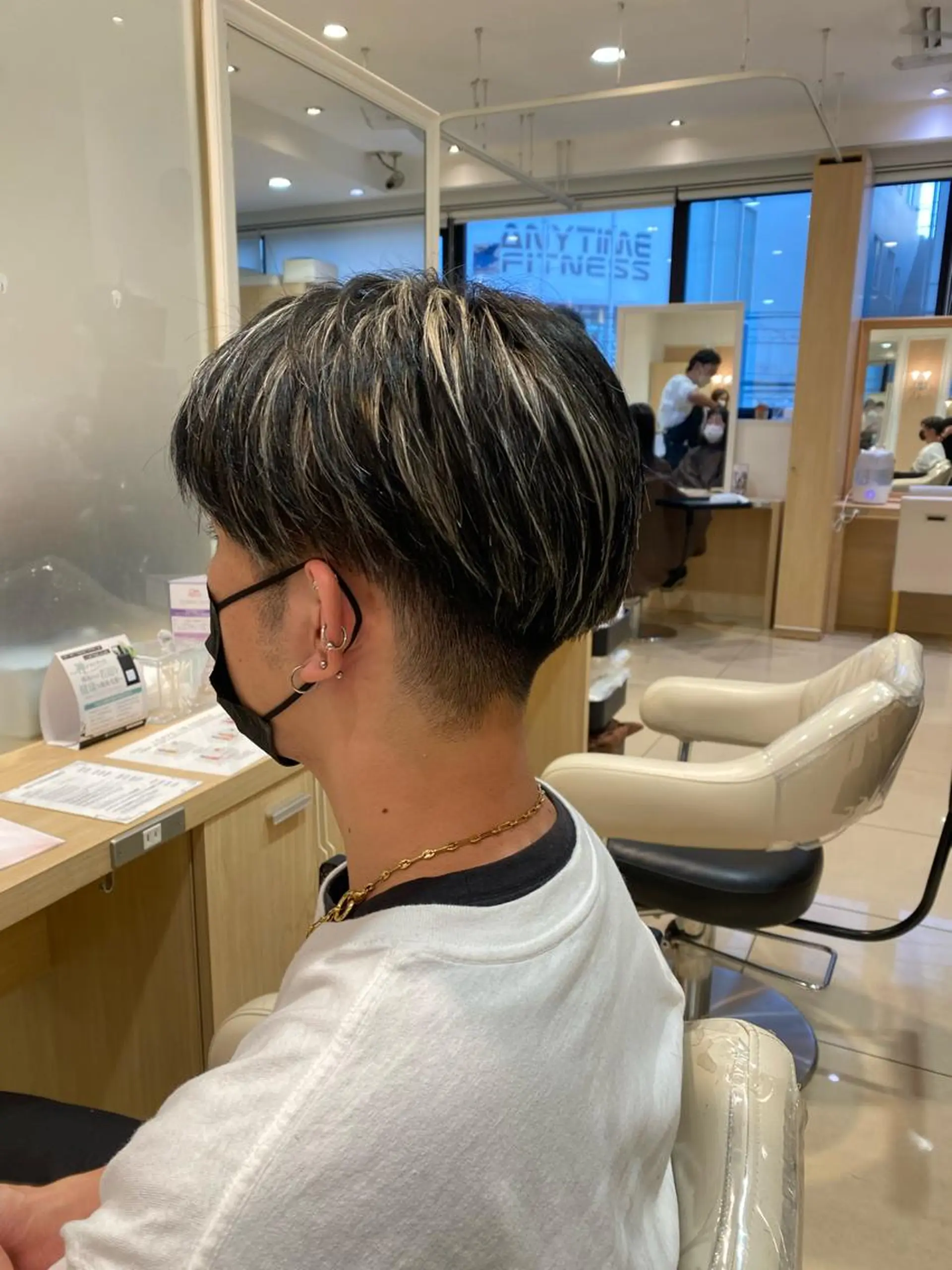 ショート カラー メンズ カット ヘアカラー メンズ特化型美容師 栗山勇人のヘアスタイル