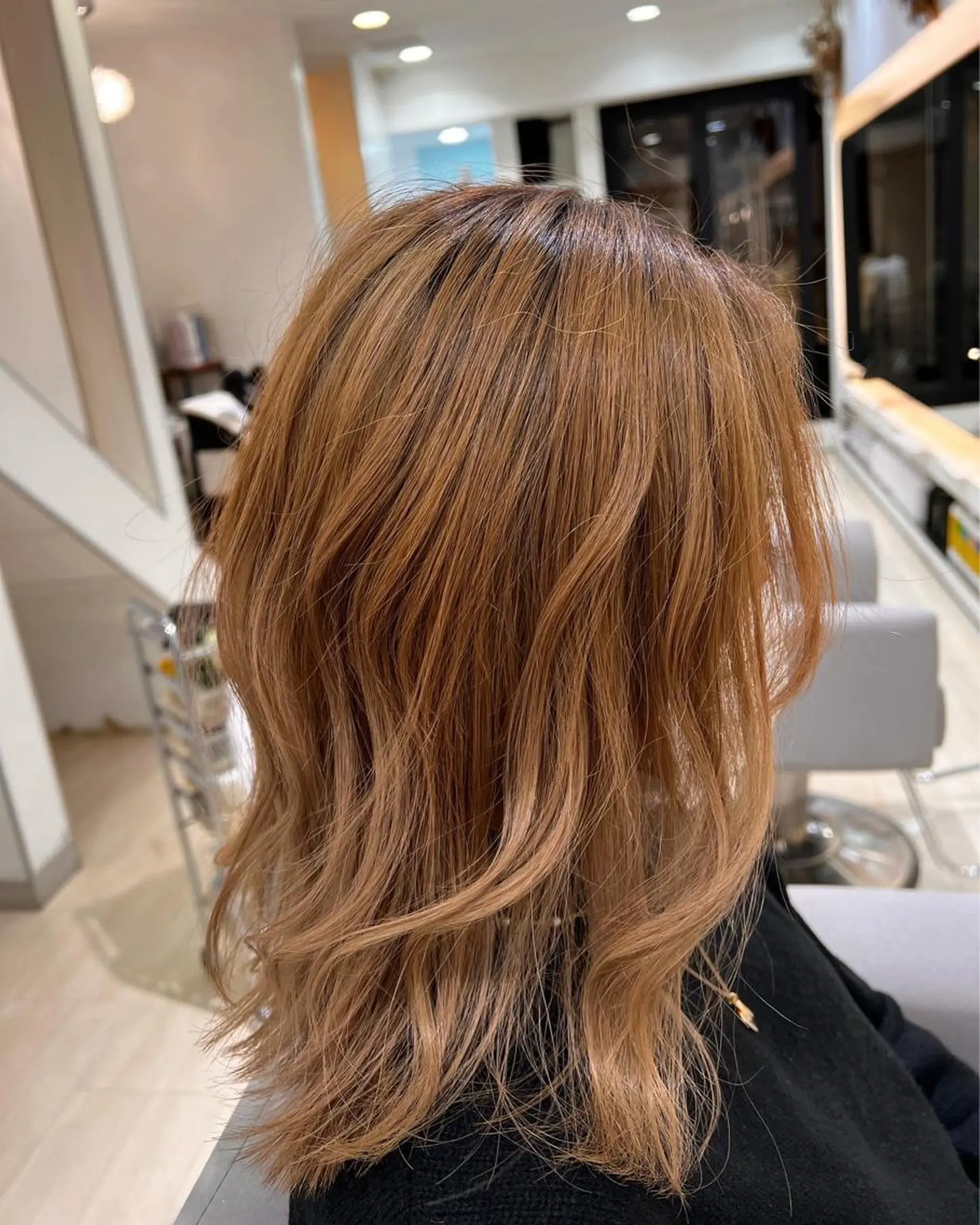 ミディアム カラー パーマ ヘアアレンジ メンズ キッズ ネイル マツエク・マツパ アイブロウ 堀井 凌平のヘアスタイル