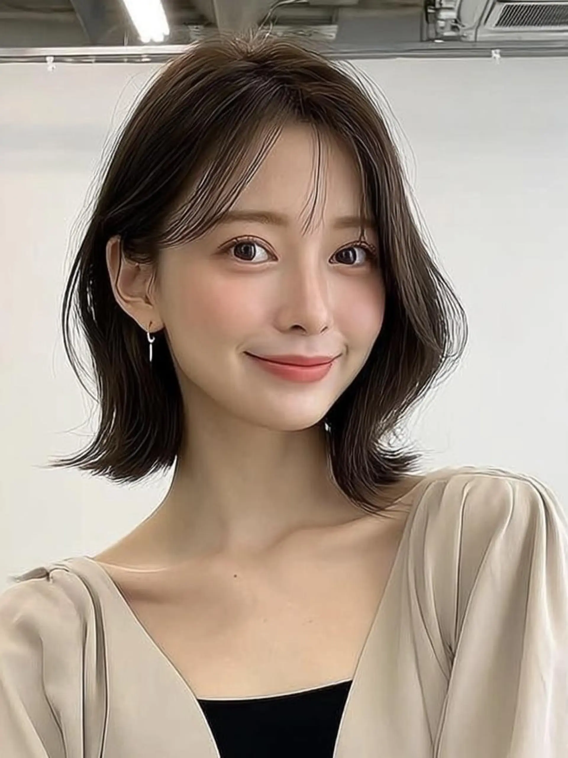 セミロング 髪質改善 韓国風ヘア レイヤーカット トリートメント カット アンニュイヘア/ 顔周りカット/眞弓萌のヘアスタイル