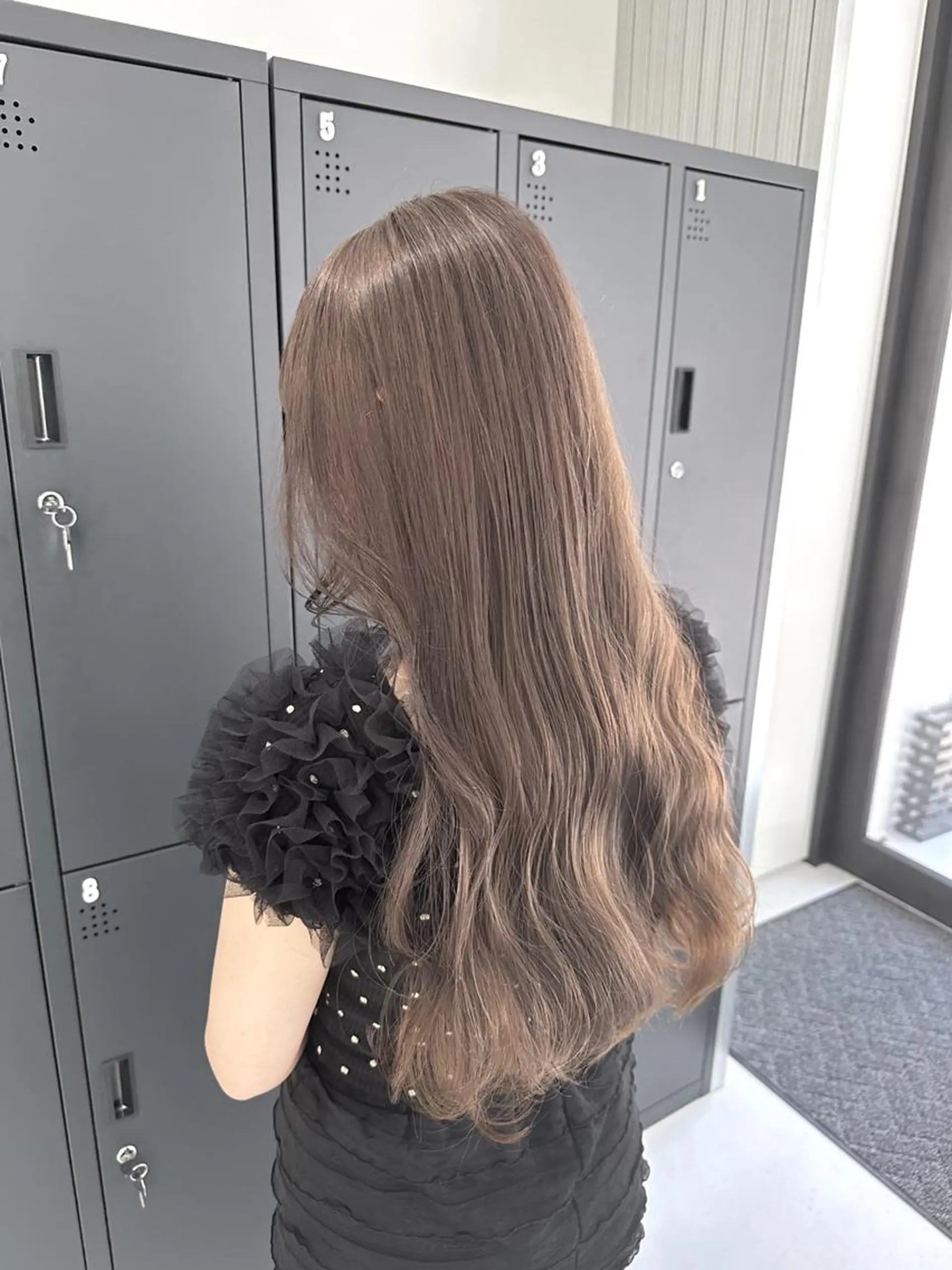 ロング カラー カット ヘアカラー トリートメント ベージュ/髪質改善 新潟/万代/井上佑のヘアスタイル