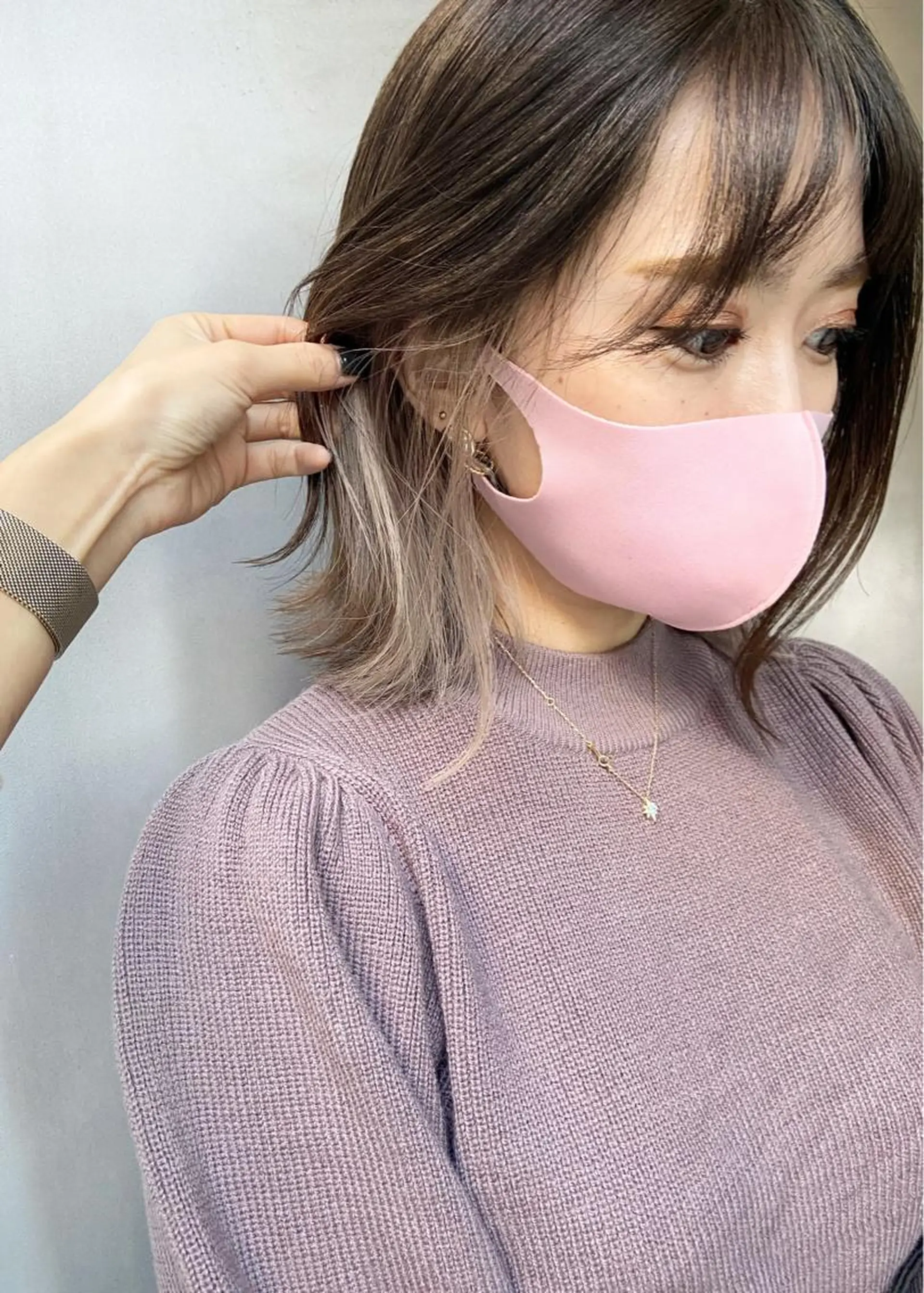 ミディアム shiori ﾍﾞｰｼﾞｭｶﾗｰのヘアスタイル