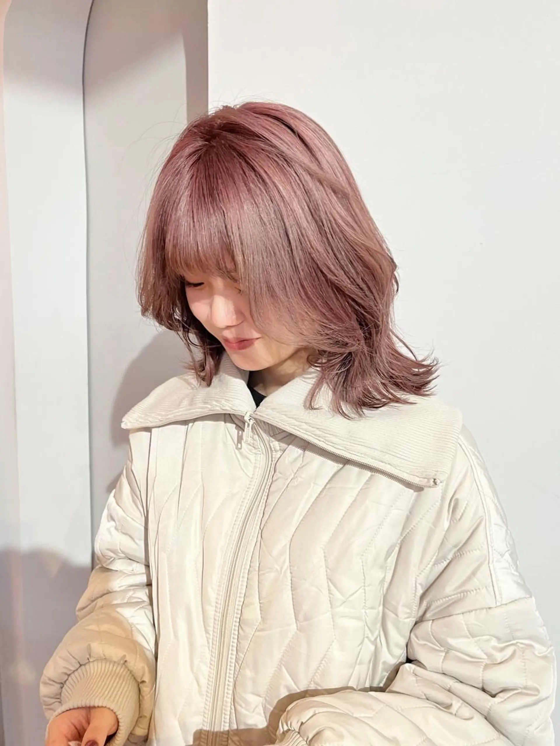 ミディアム カラー ベージュカラー ブリーチ ラベンダーカラー ラベンダーベージュ ヘアカラー トリートメント 🎀taro ブリーチなしカラーのヘアスタイル