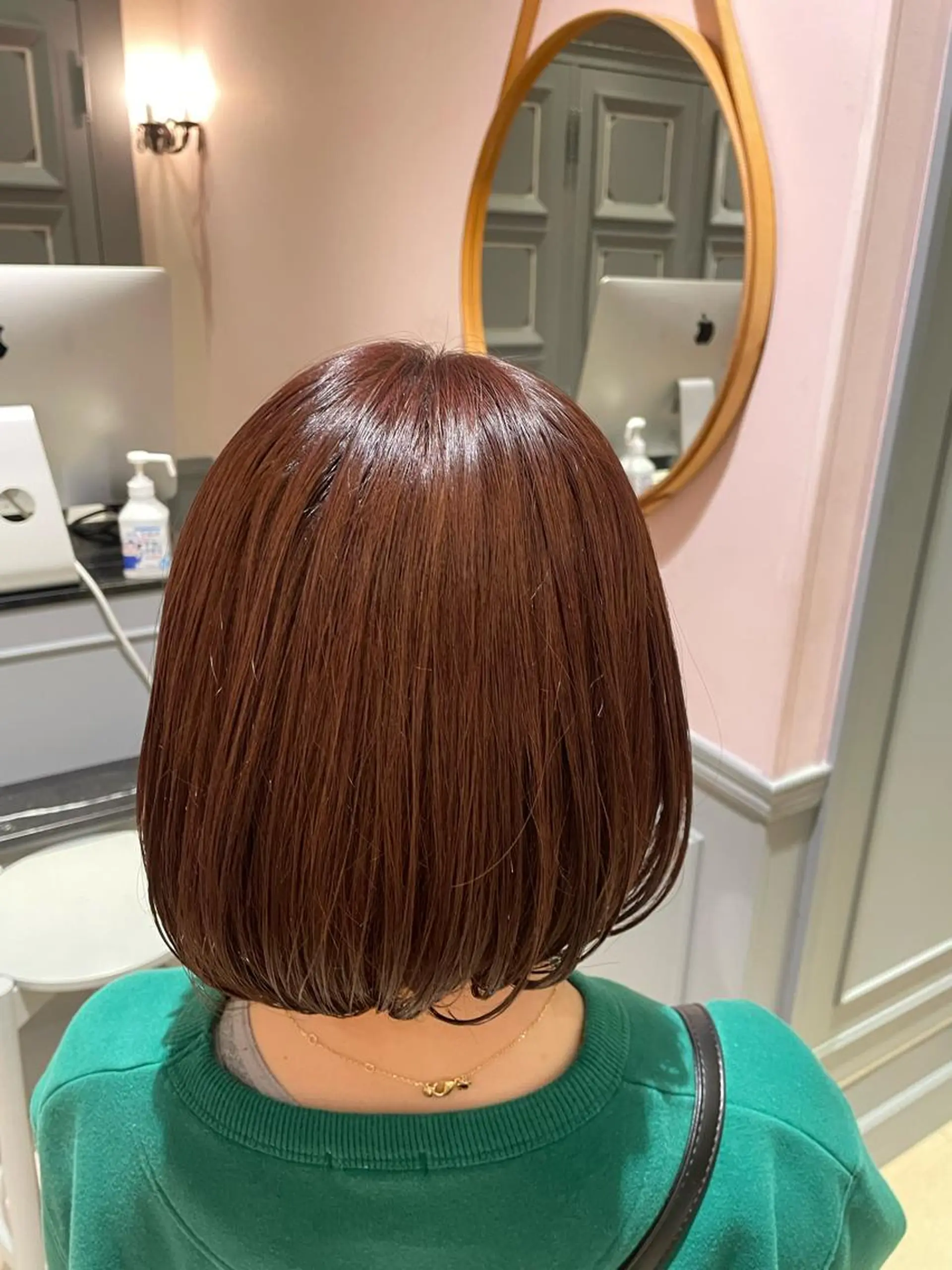 ミディアム ピンクブラウン カットモデル ヨネダのヘアスタイル