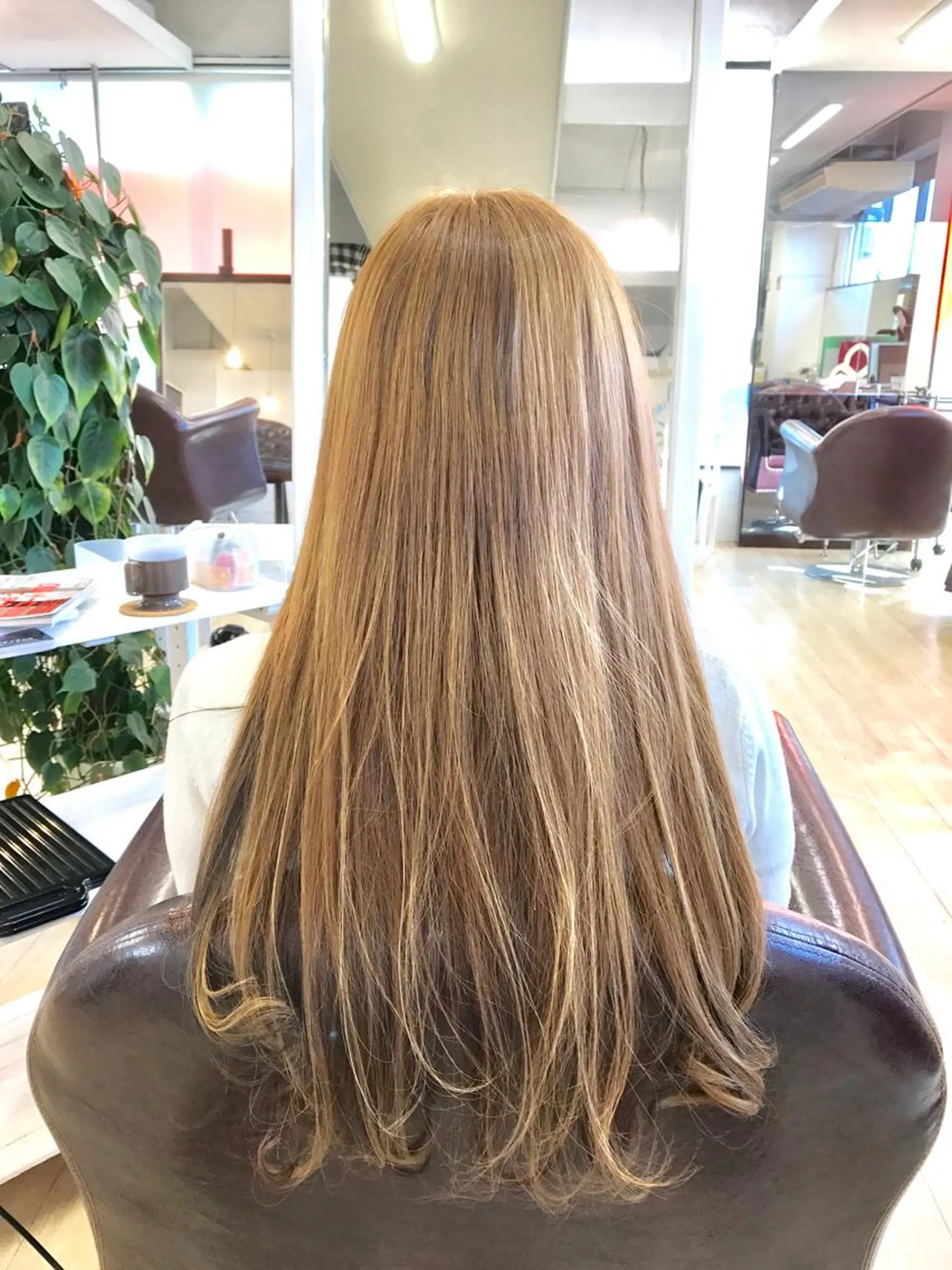 ロング ハイライト naka.naka 東中野のヘアスタイル