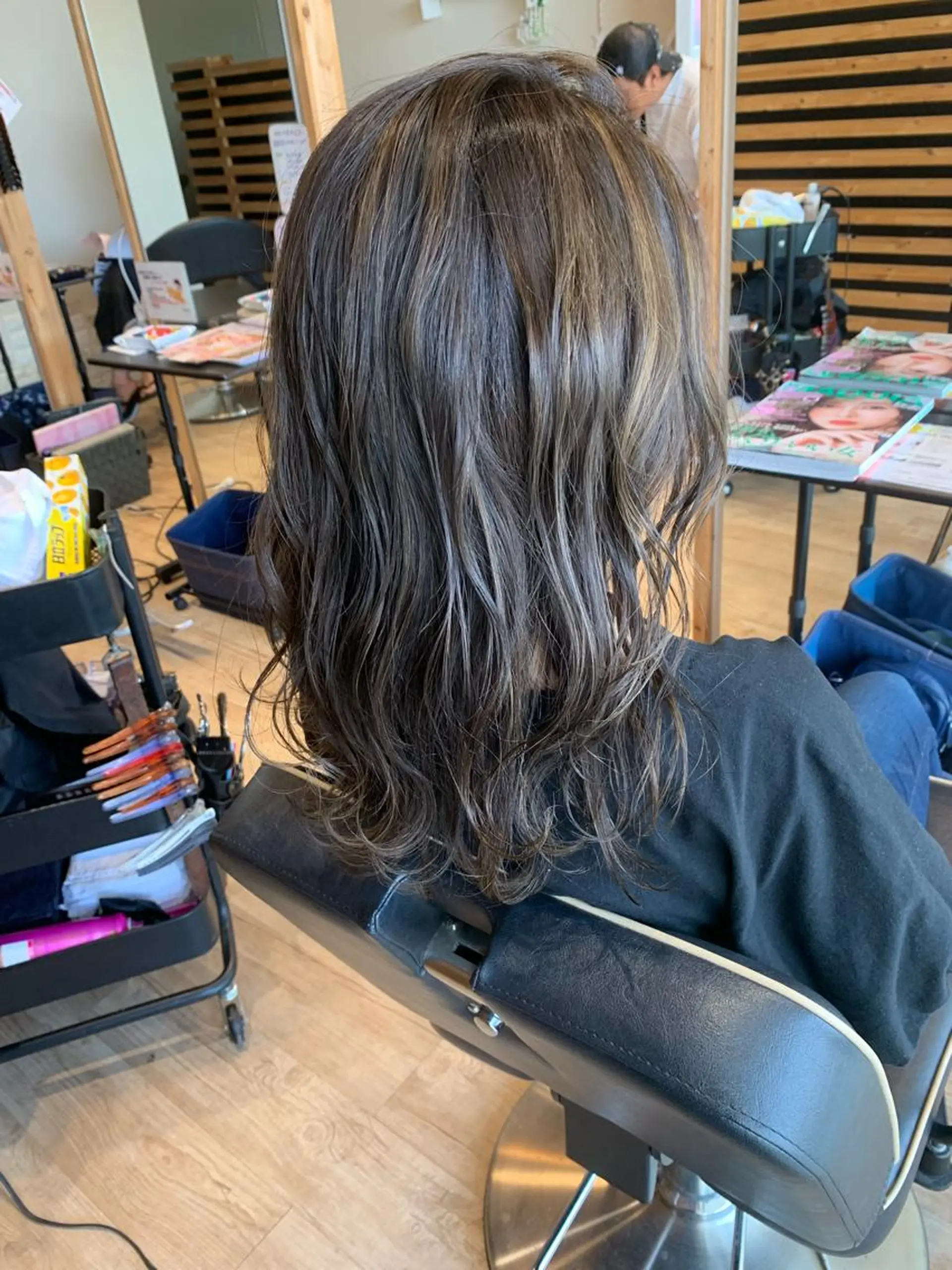 ミディアム カラー ハイライトカラー ハイライト 大久保 隆蔵のヘアスタイル