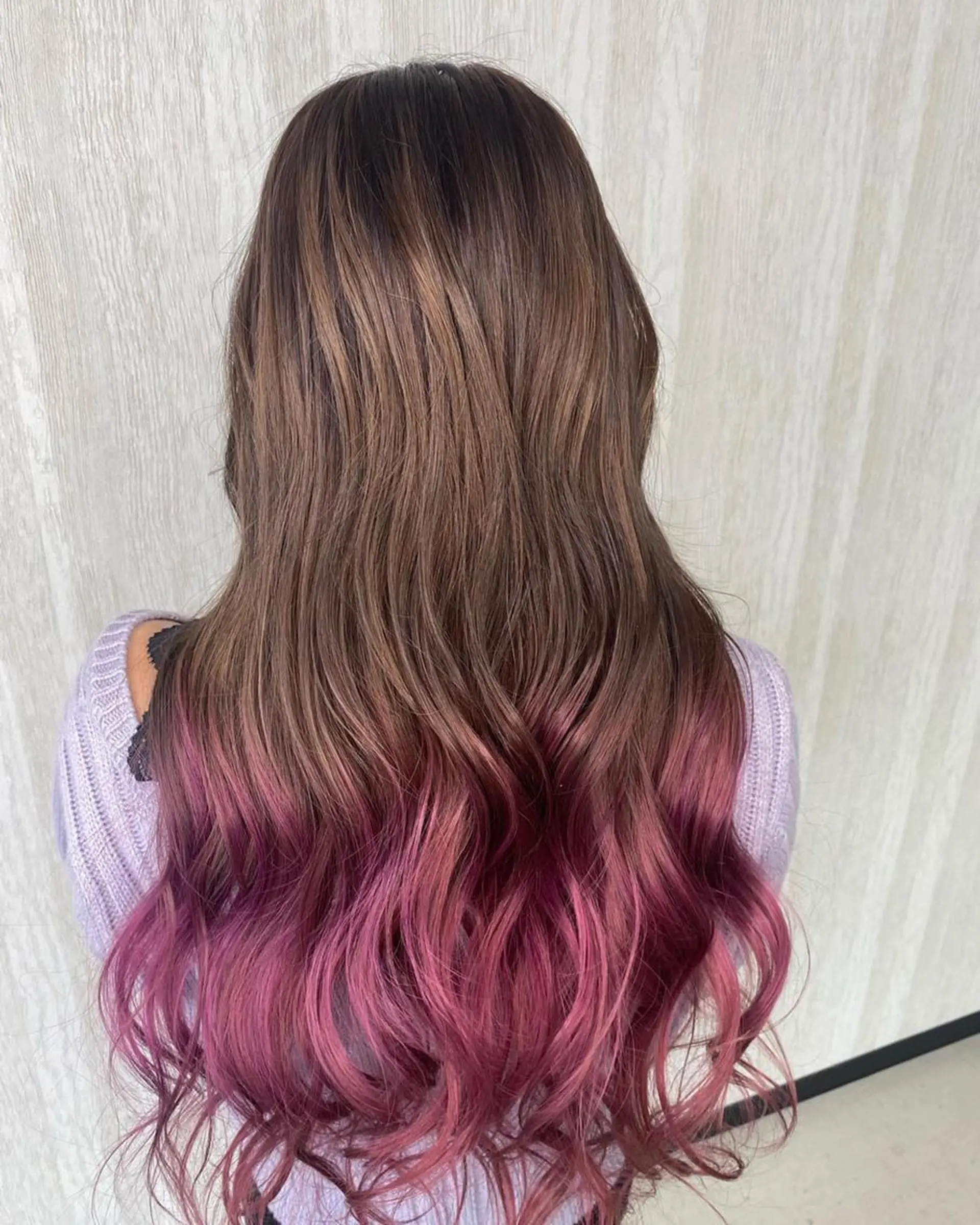 ロング カラー ベージュカラー グラデーションカラー ハイトーンカラー モカベージュ ピンクカラー UNDER vr 【アンダーバー】のヘアスタイル