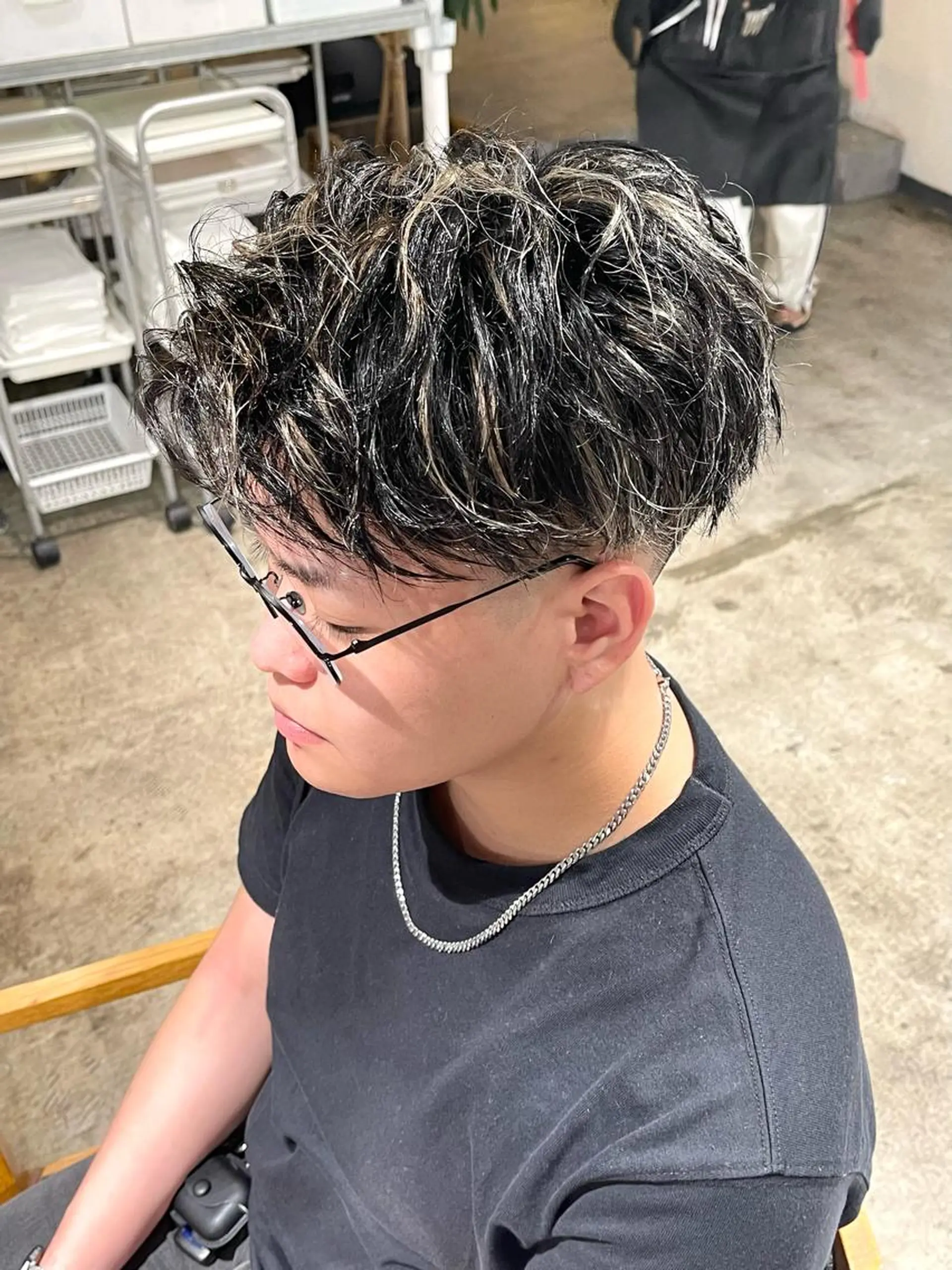 ミディアム 外国人風カラー ハイライト ウルフカット カット ヘアカラー メンズケアブリーチ 特化🔥村田のヘアスタイル