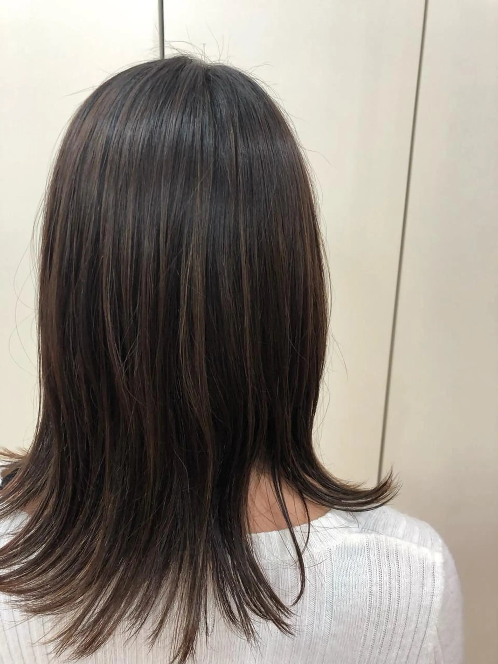 ミディアム カラー 韓国風カット osugiのヘアスタイル