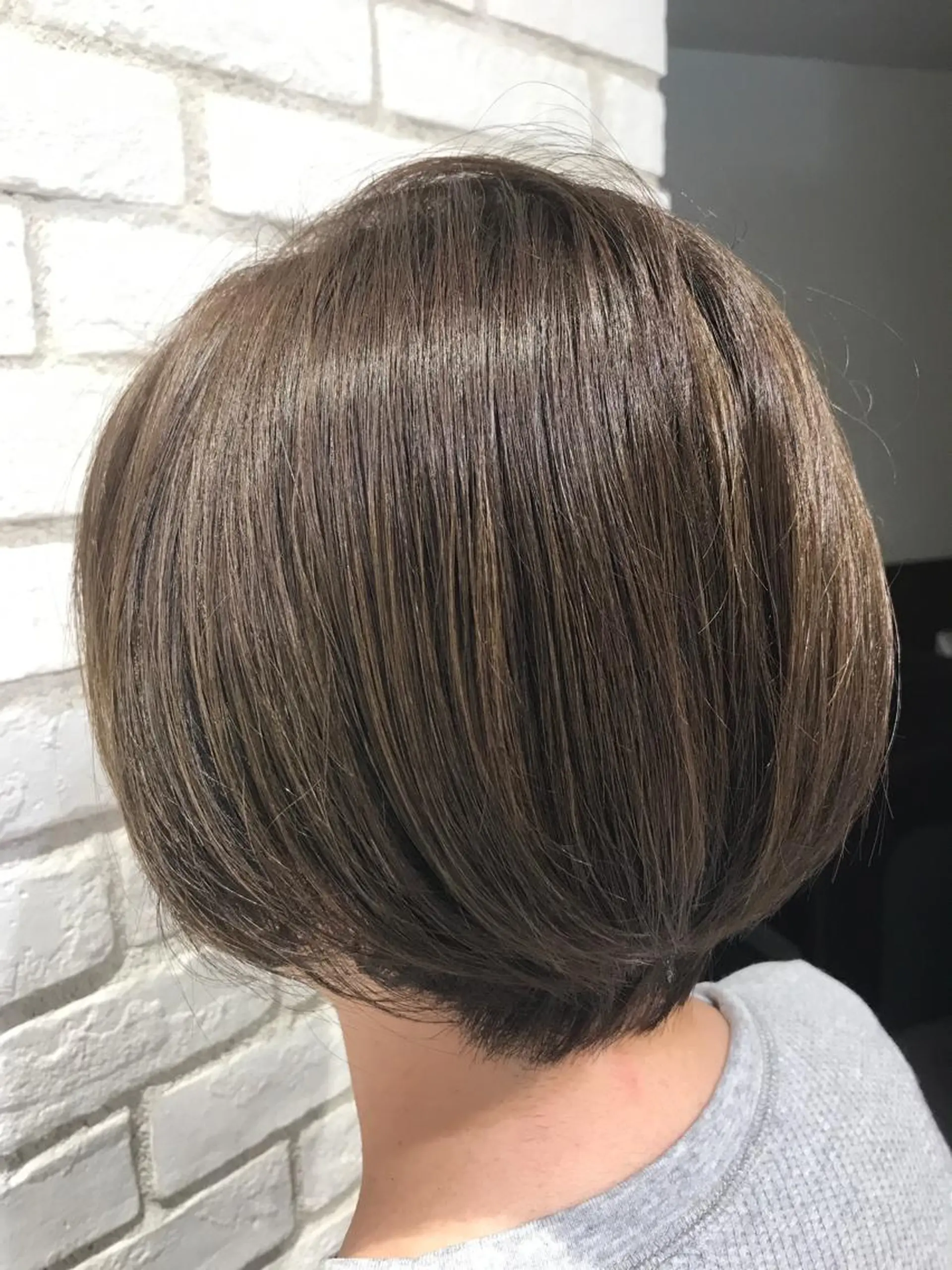 ショート カラー ブリーチ グレージュ イルミナカラー ブリーチなしカラー Ash 戸田公園店のヘアスタイル