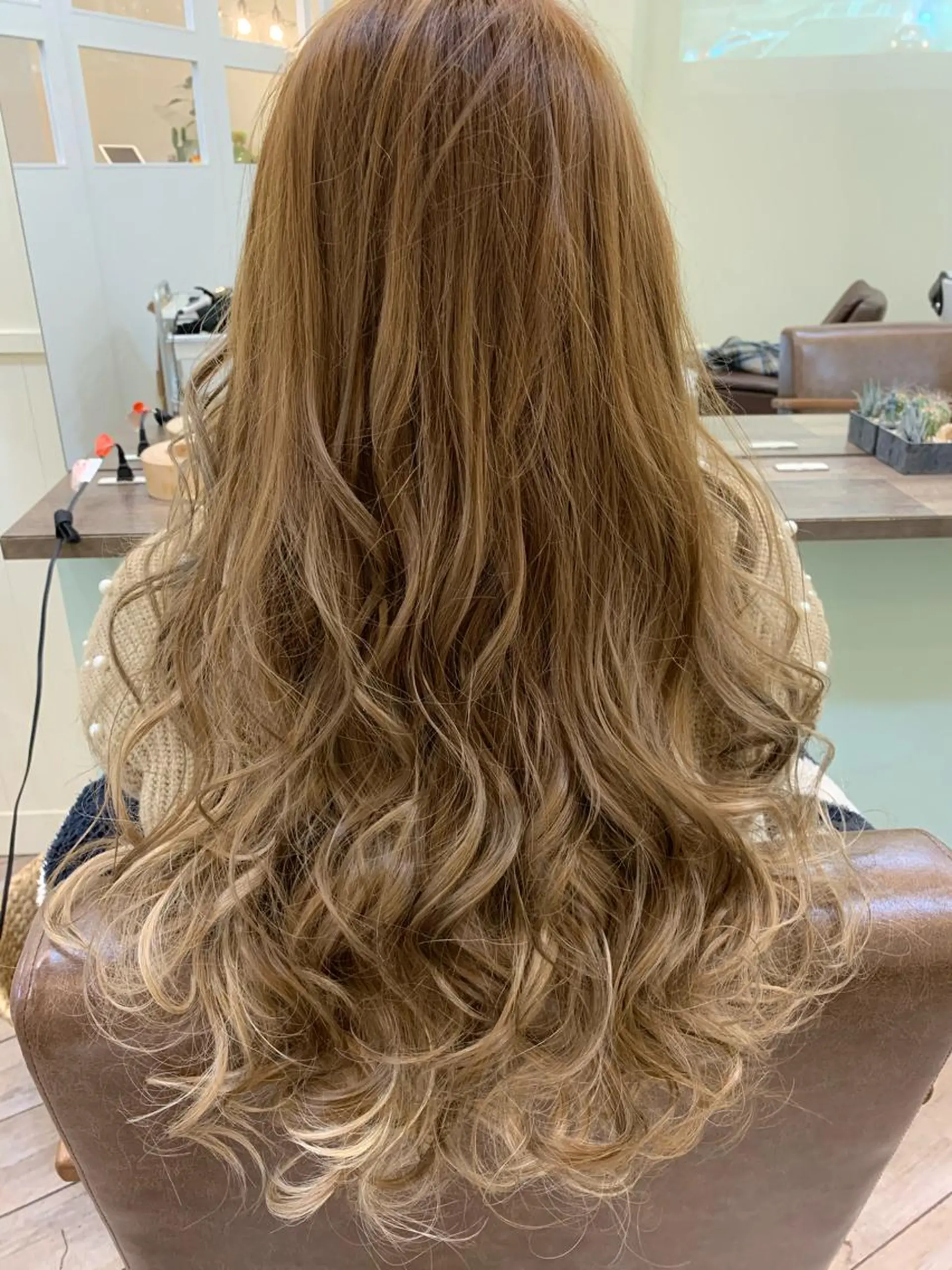 ロング カラー ヘアカラー エクステ WEST OLAND 安藤のヘアスタイル