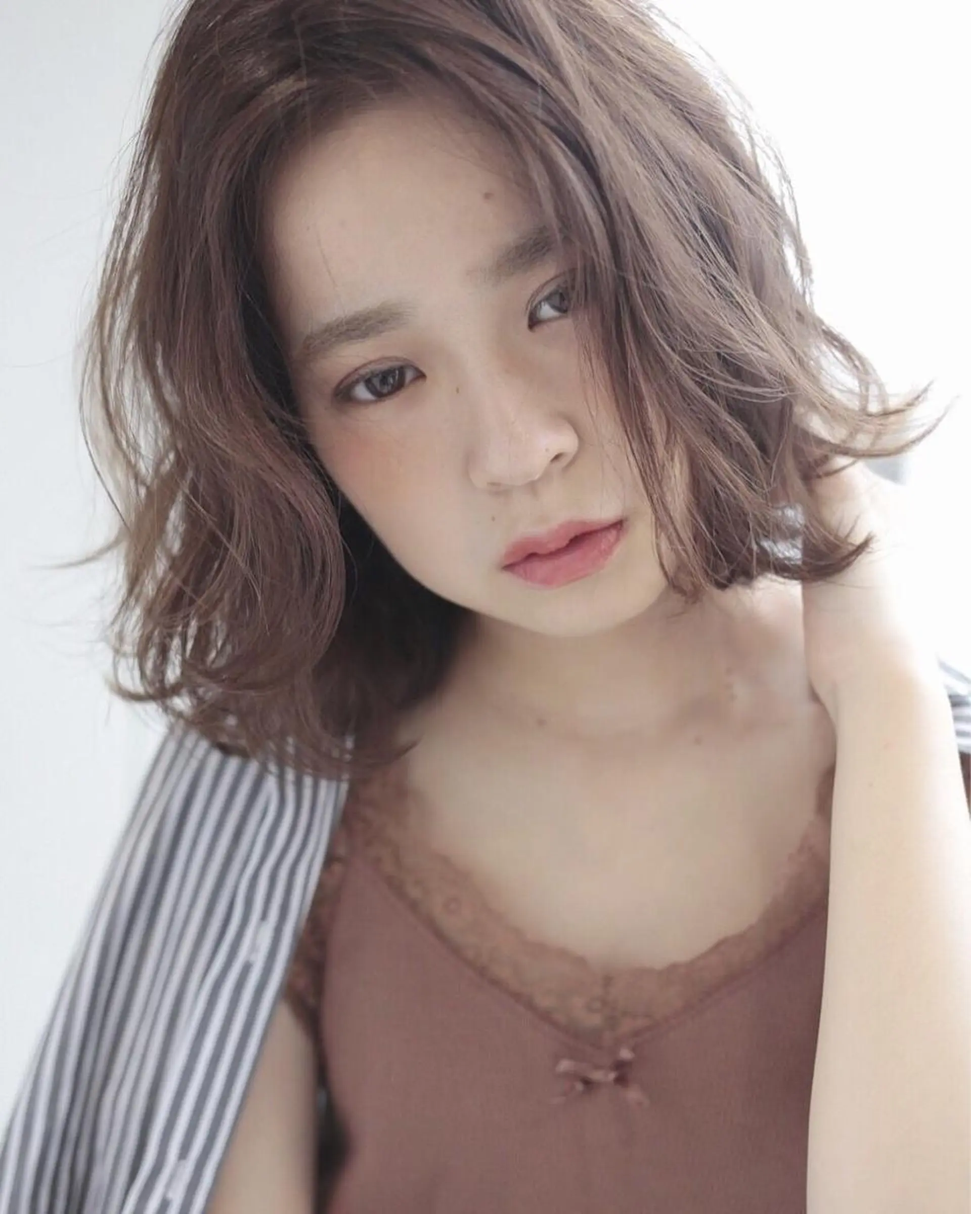 ミディアム カラー パーマ 加藤 綾華のヘアスタイル