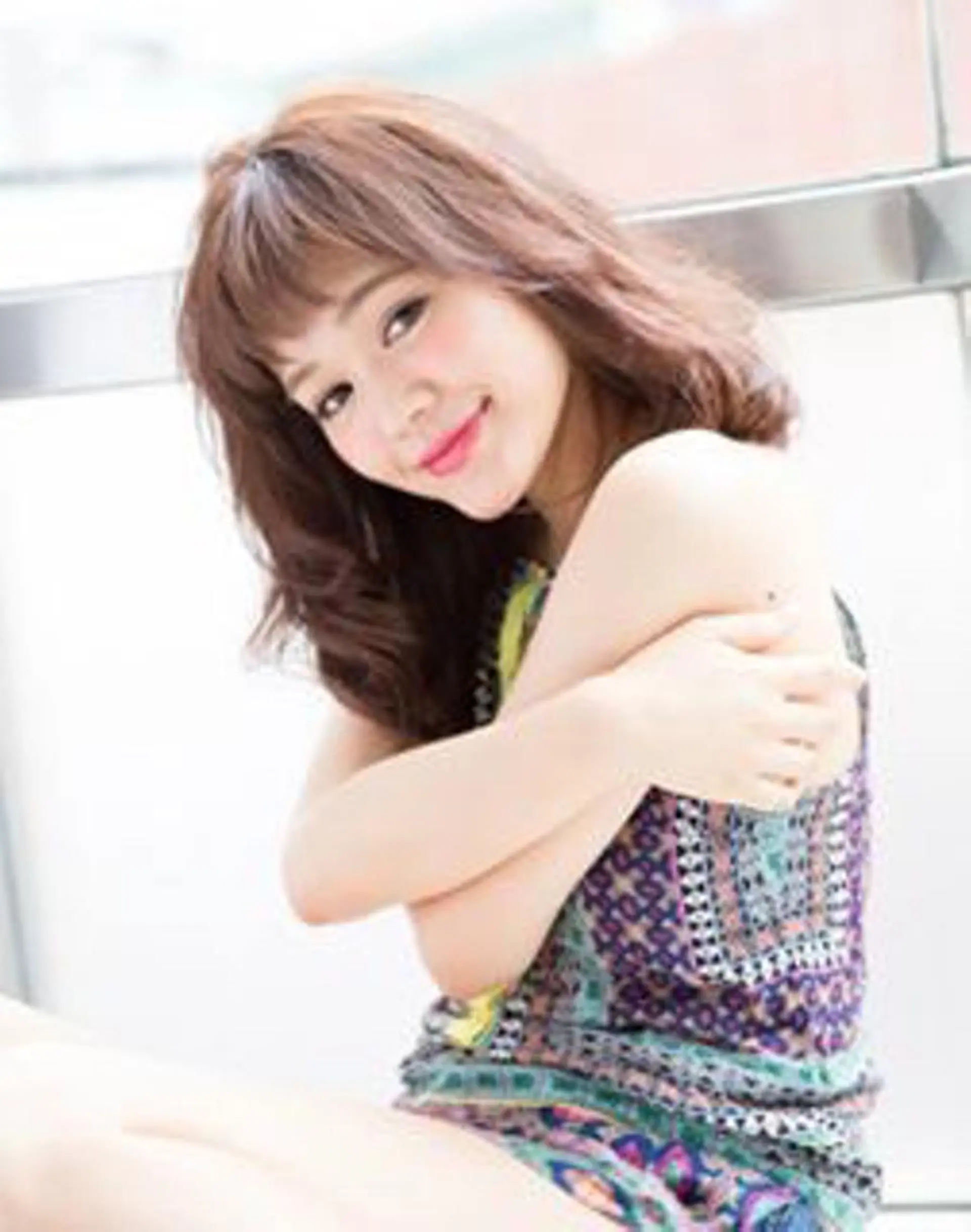 ミディアム セミロング カラー パーマ 内藤 達也のヘアスタイル