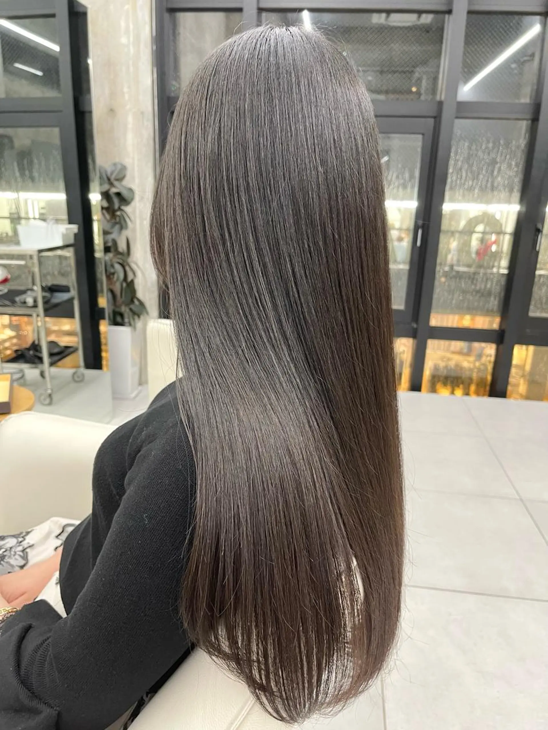 ロング カラー パーマ トリートメント 酸性ストレート ストレートパーマ 滝沢 嵩大のヘアスタイル