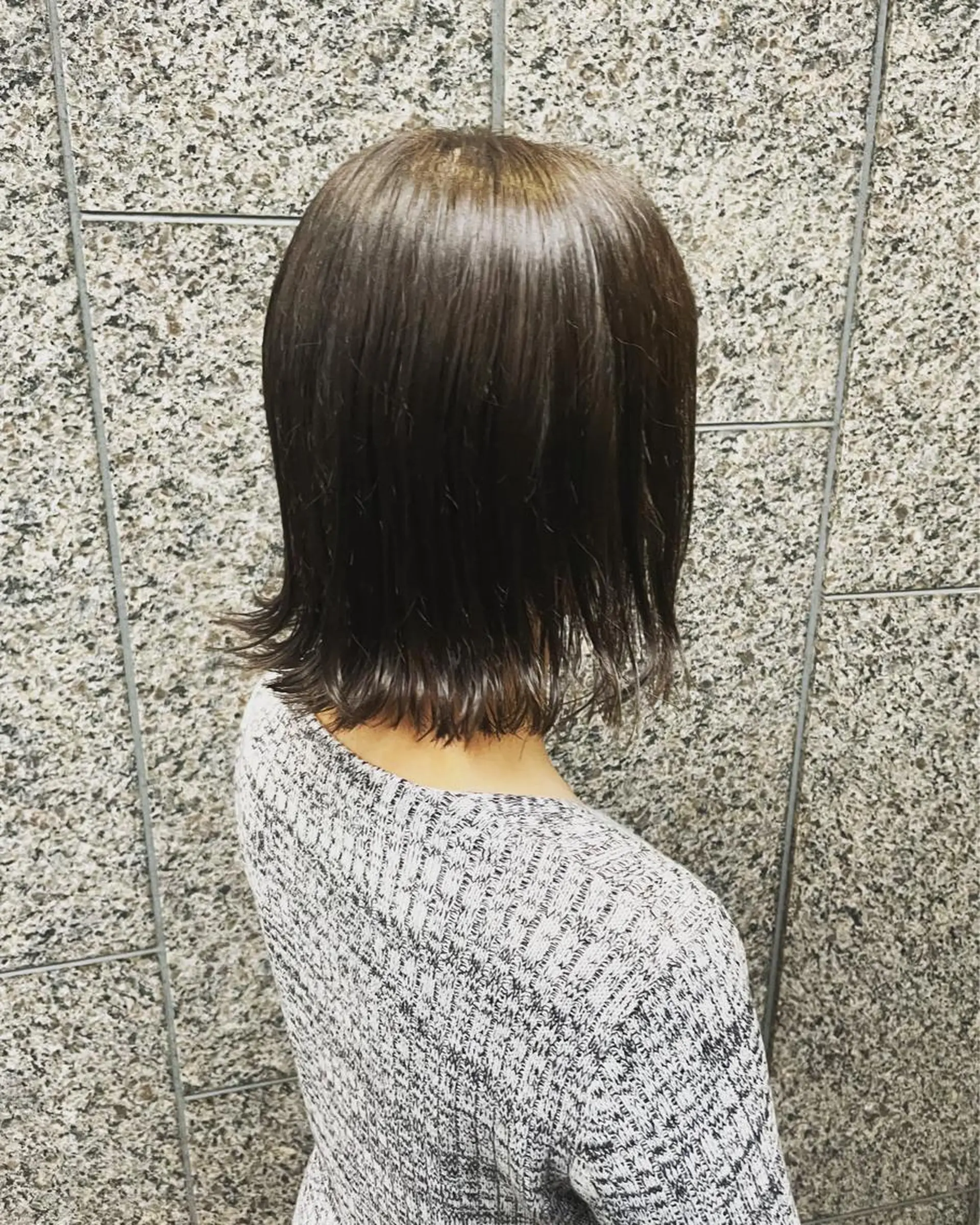 ミディアム 切りっぱなしボブ ボブ 黒岩 明日美のヘアスタイル