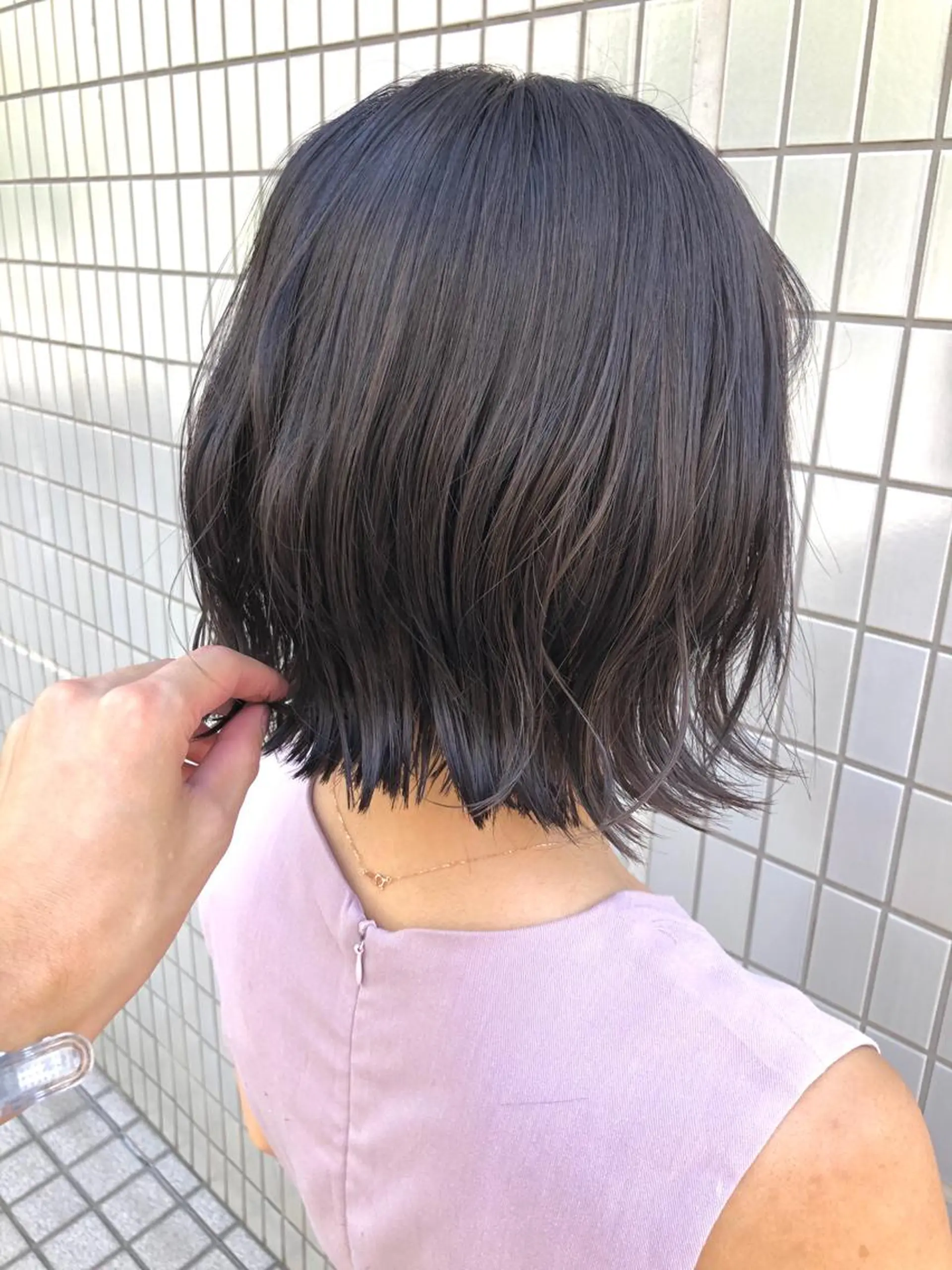 ショート ラベンダーベージュ くびれヘア ハイライト 髪質改善 タンバルモリ ハイトーン×似合わせ 🌱中川慎之介のヘアスタイル