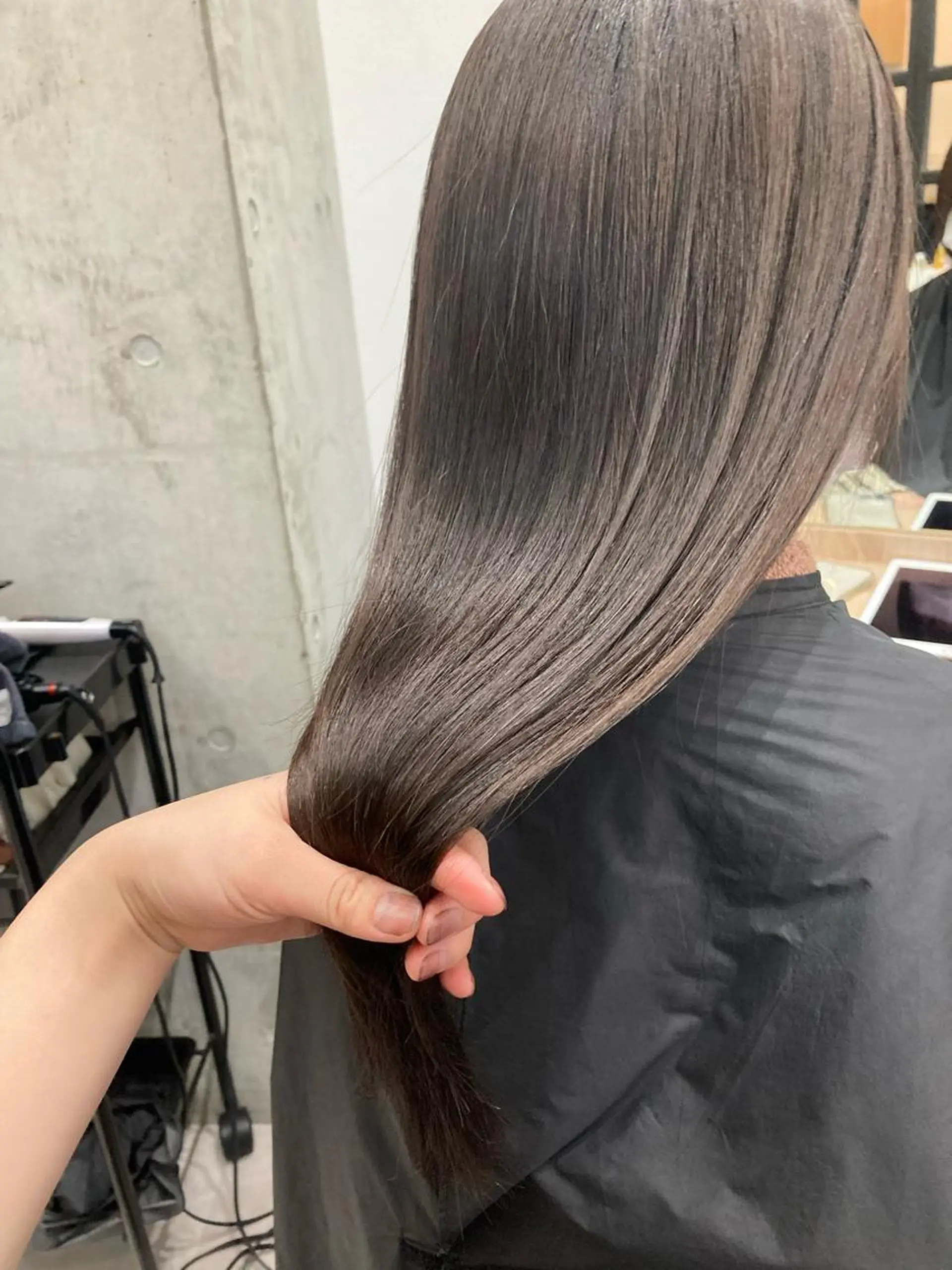 ロング ✨色持ちの良い艶 カラー✨蟹江真世のヘアスタイル