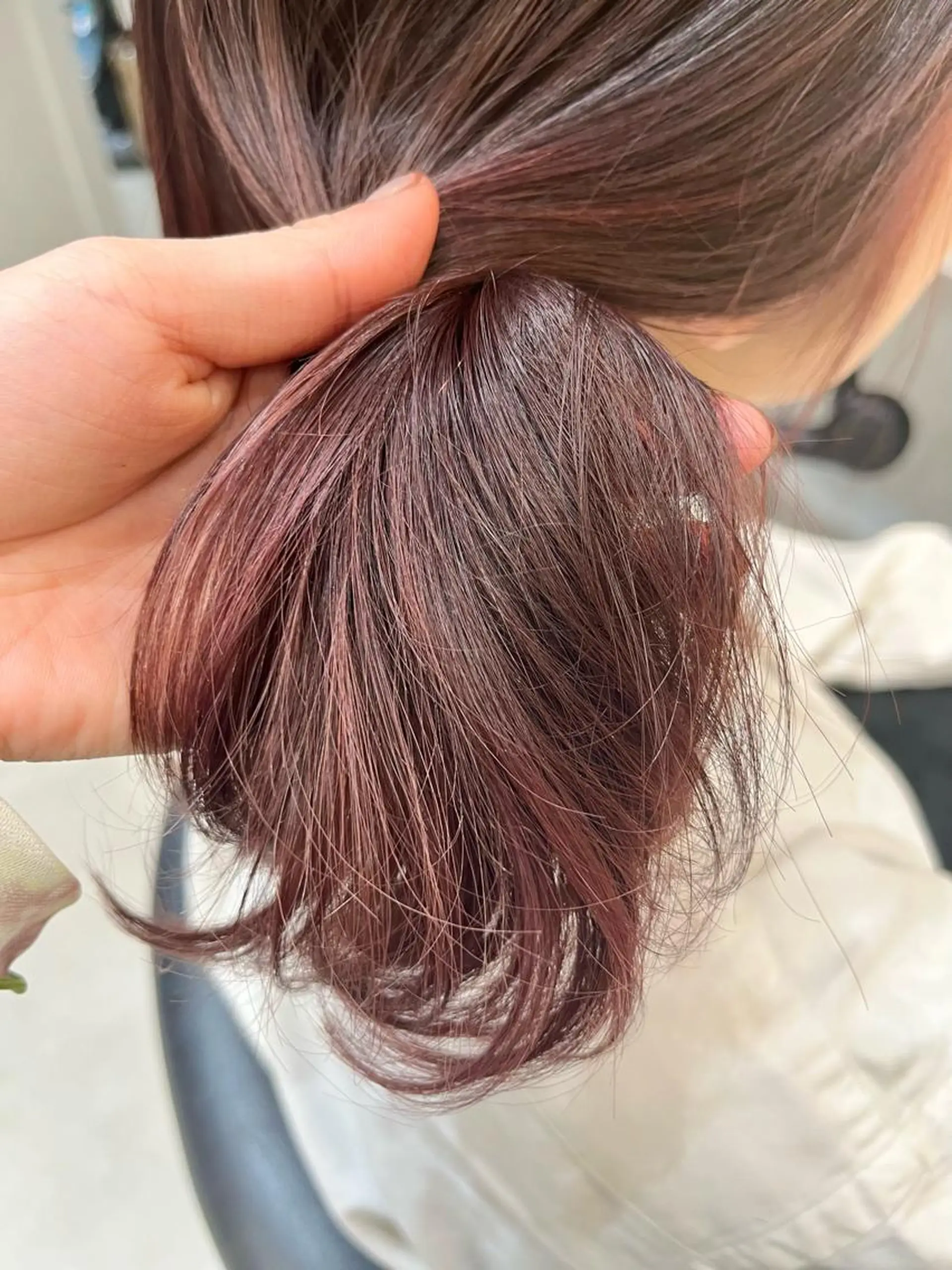 ミディアム カラー ヘアアレンジ ヘアカラー トリートメント ヘアセット ボブ｜韓国｜美髪矯正 ｜amika🌙のヘアスタイル