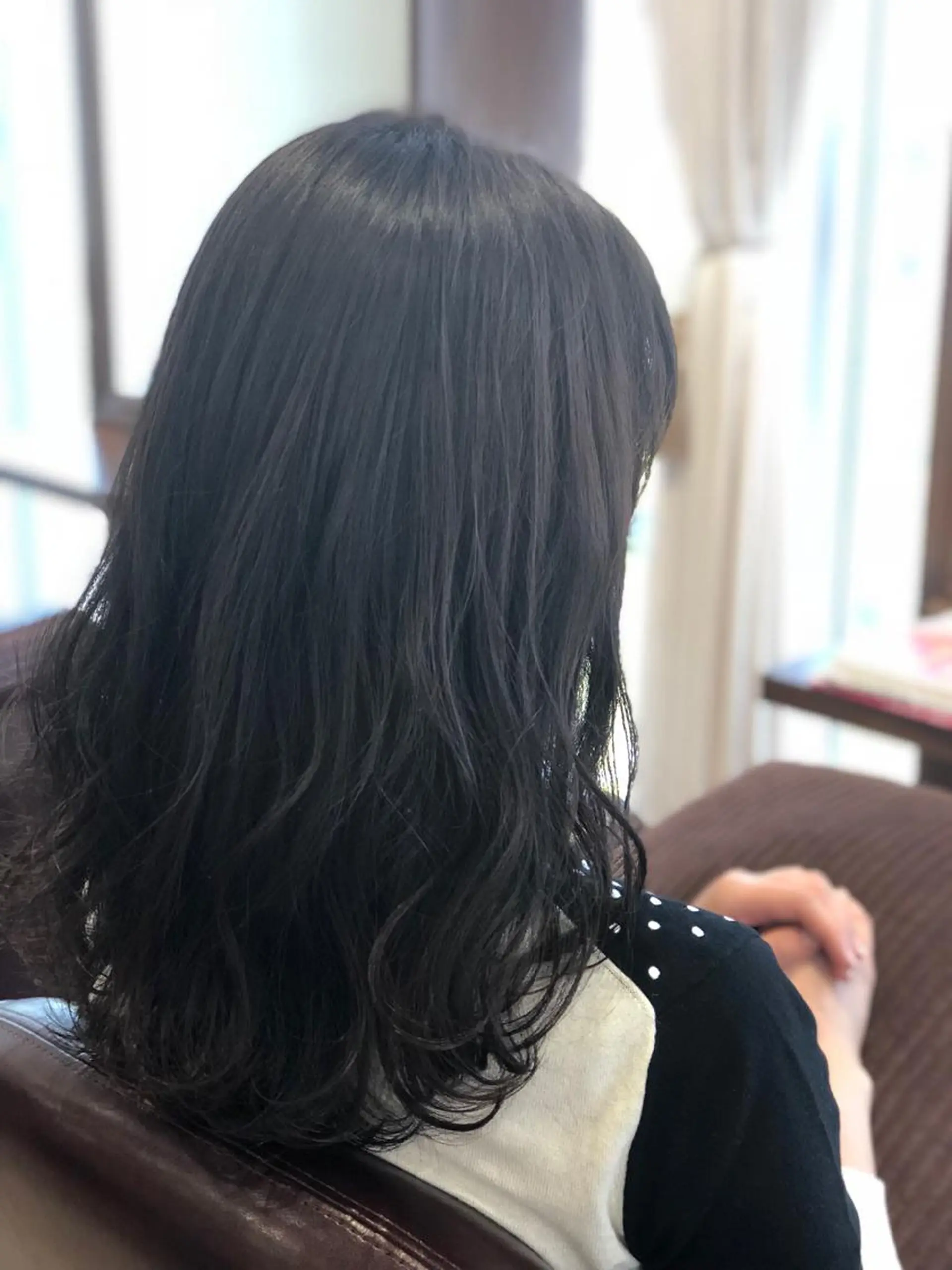 ロング カラー 新實 ゆりあのヘアスタイル