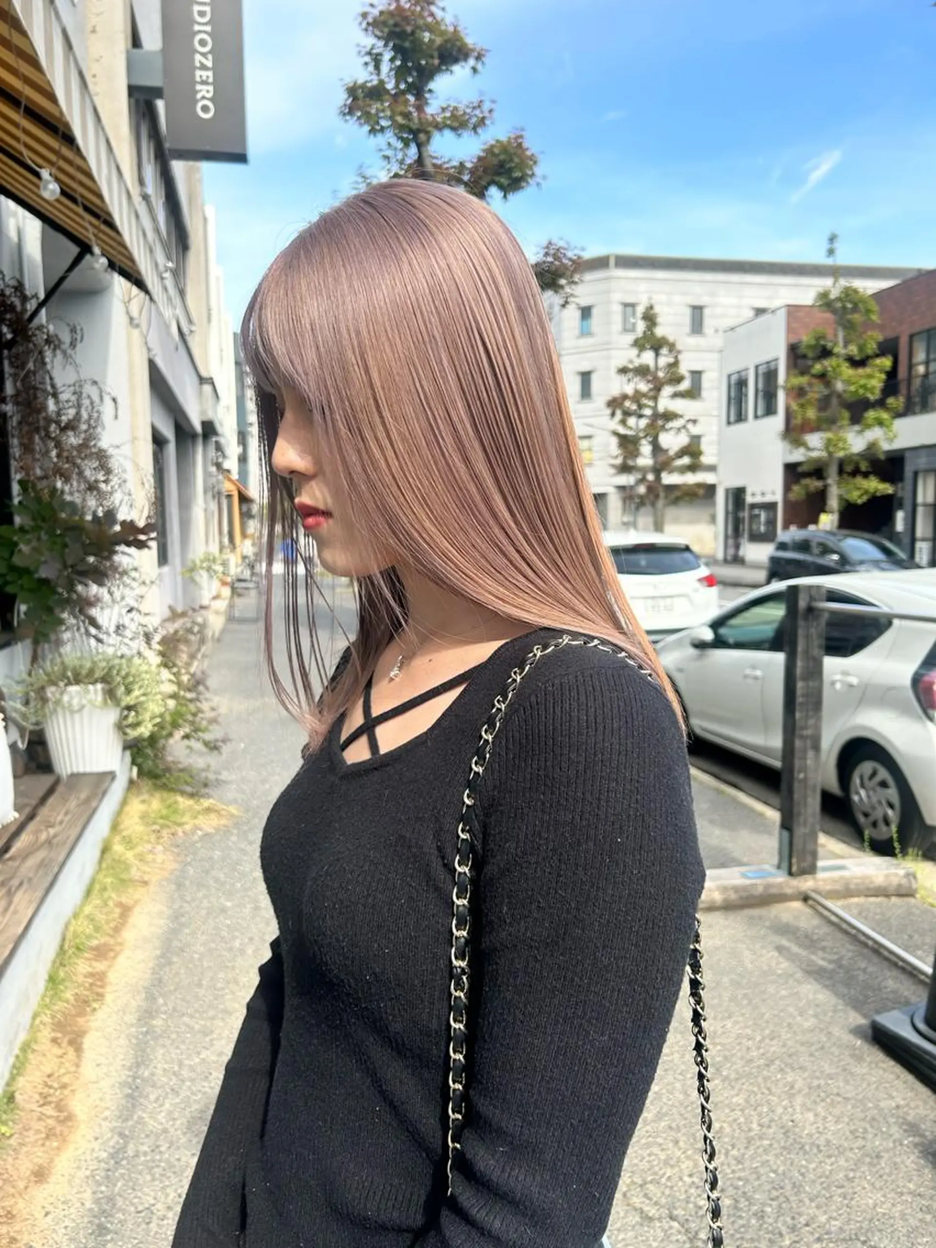 ロング ヘアカラー 問屋町chapter 日笠快生のヘアスタイル