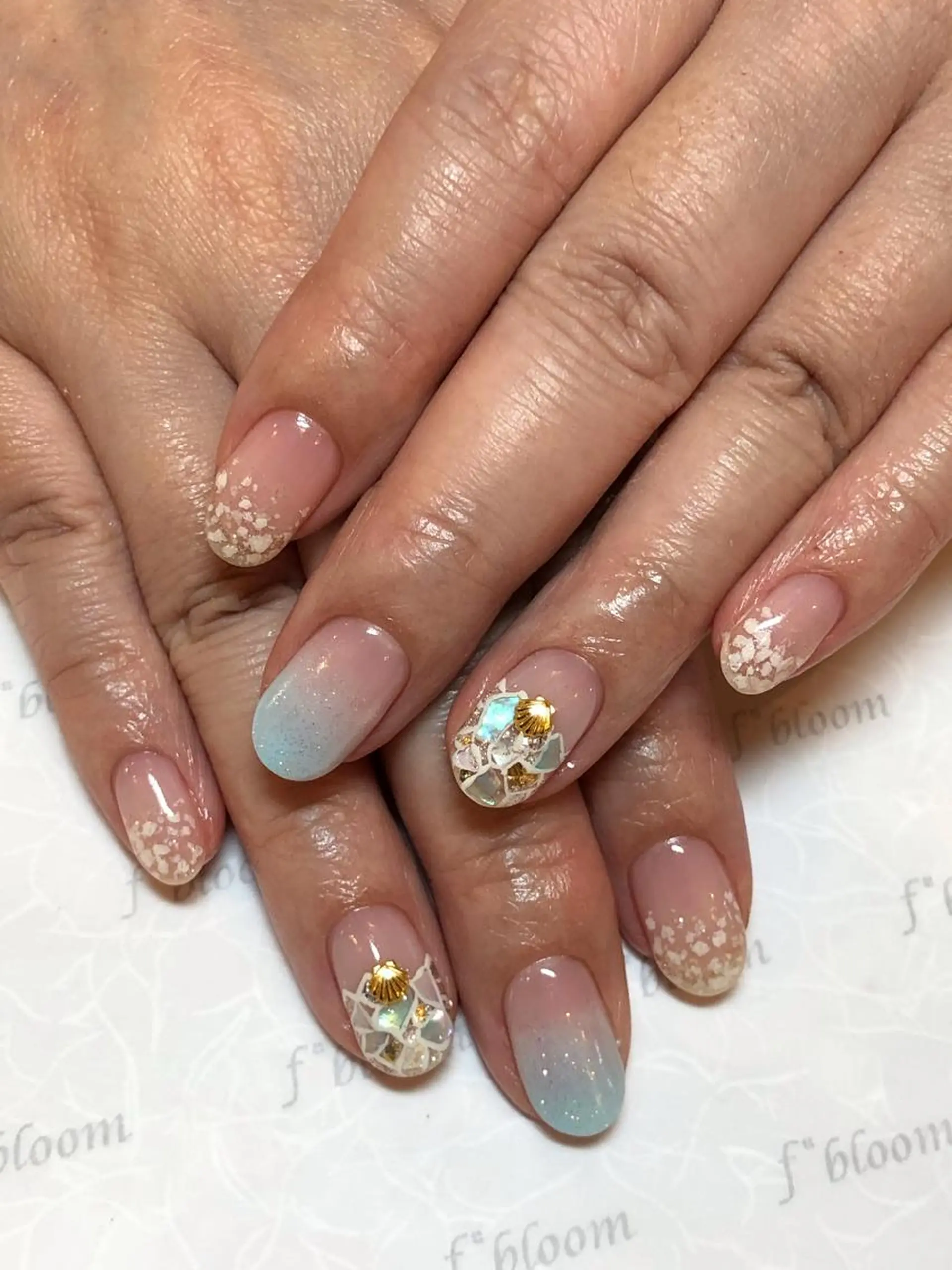 ネイル f'bloom  L’ecrinのネイルデザイン