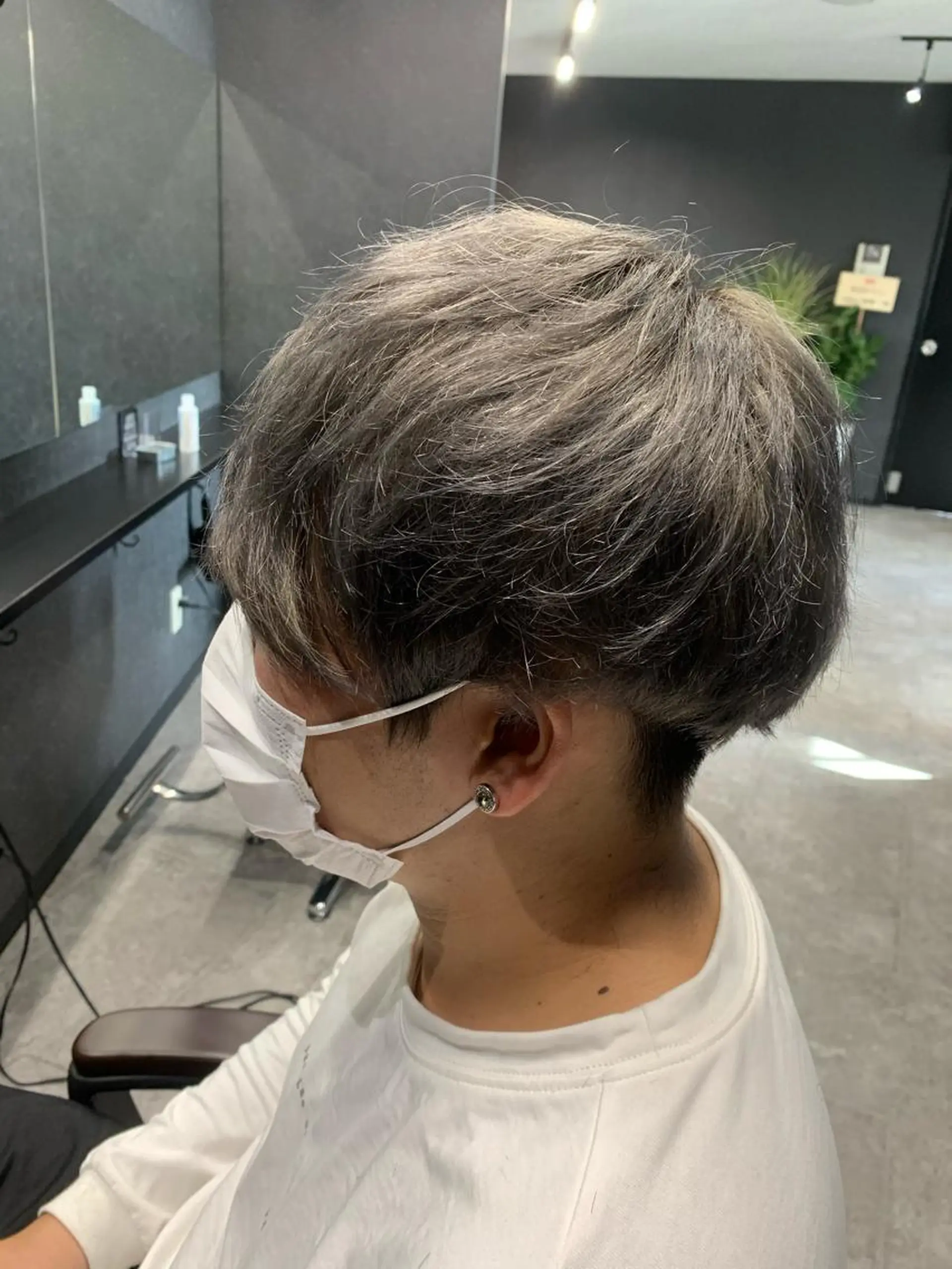 カラー メンズ 倉田 よしきのヘアスタイル