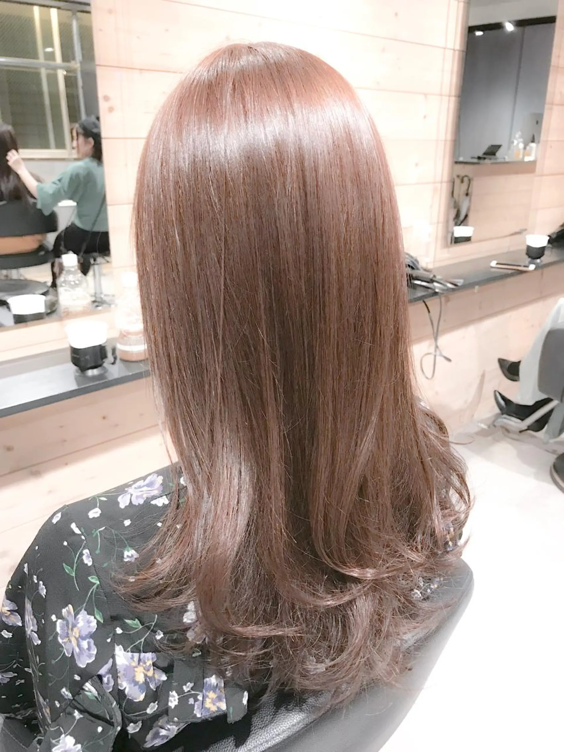 ロング カラー ブリーチ ハイトーンカラー ブリーチなしカラー 表参道/さあ や/大人ナチュラルのヘアスタイル