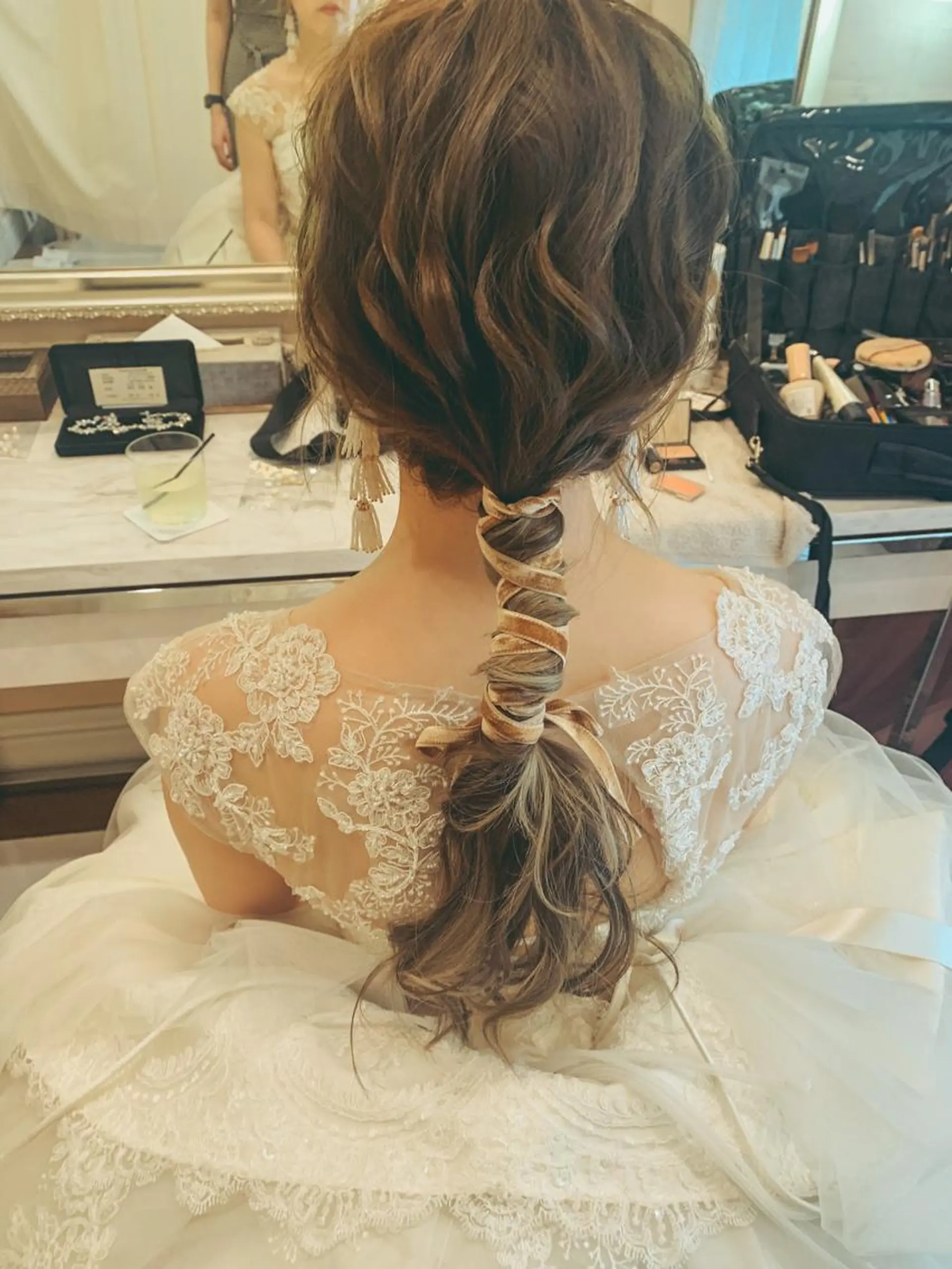 ロング ヘアアレンジ 結婚式・ブライダル 𝗦𝗢 -スオ- HAZUKIの眉毛・アイブロウイメージ