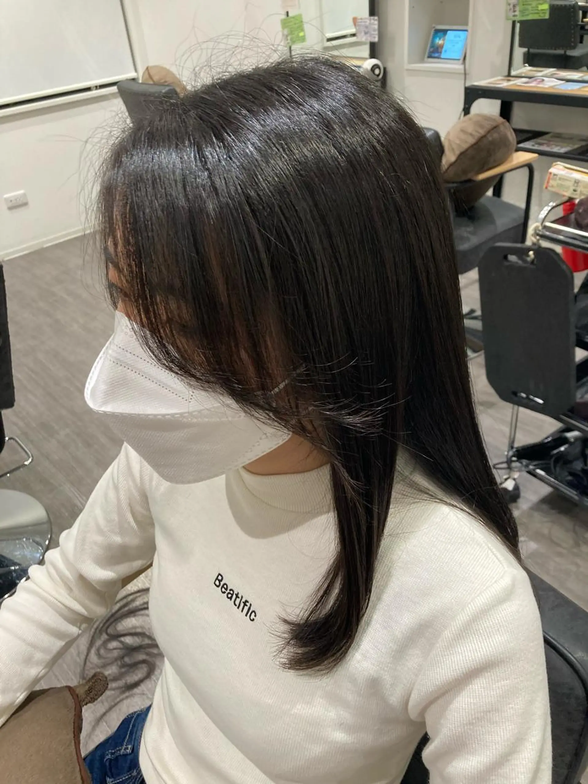 セミロング ミルクティー量産💙 💙ブリーチ特化💙のヘアスタイル