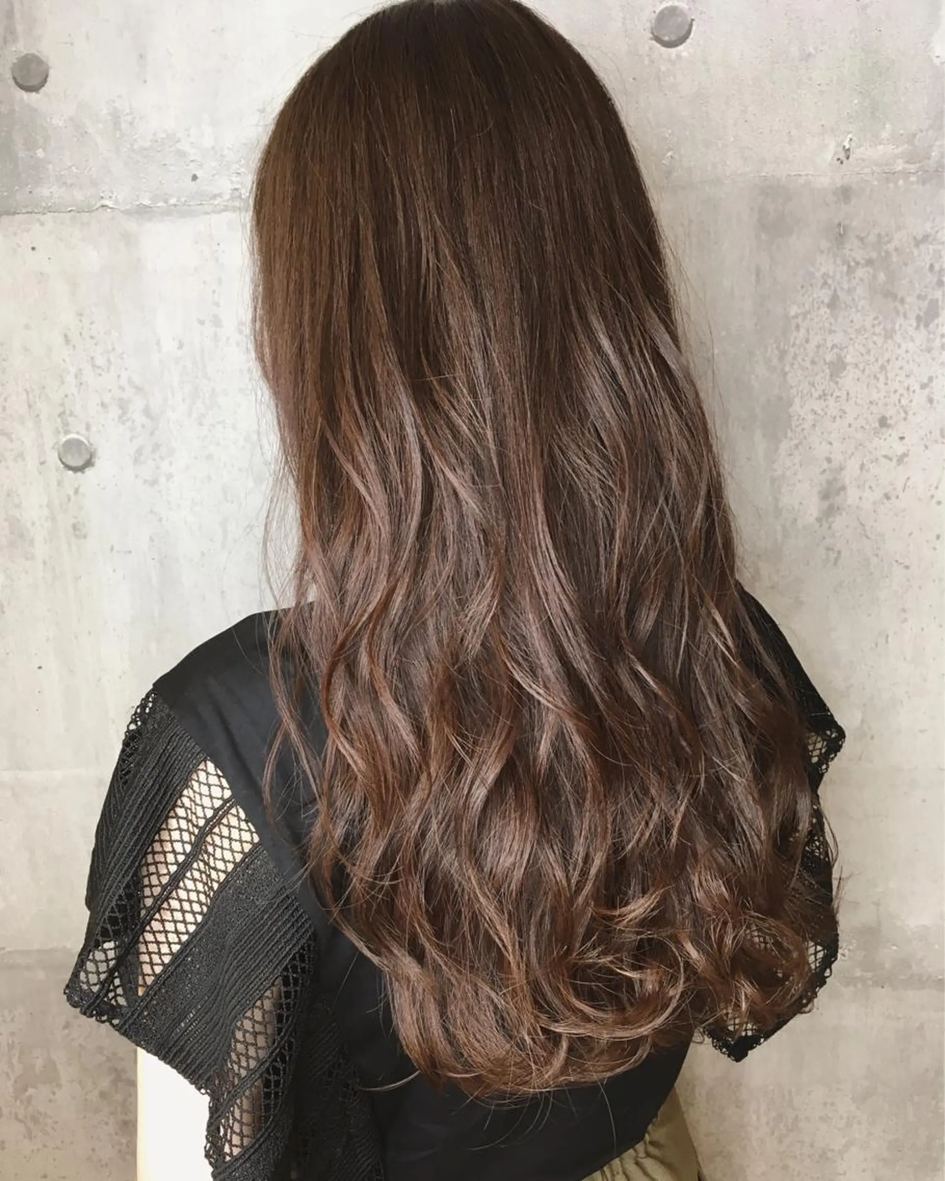 ロング カラー グレージュ カット ヘアカラー トリートメント 田室 和幸のヘアスタイル