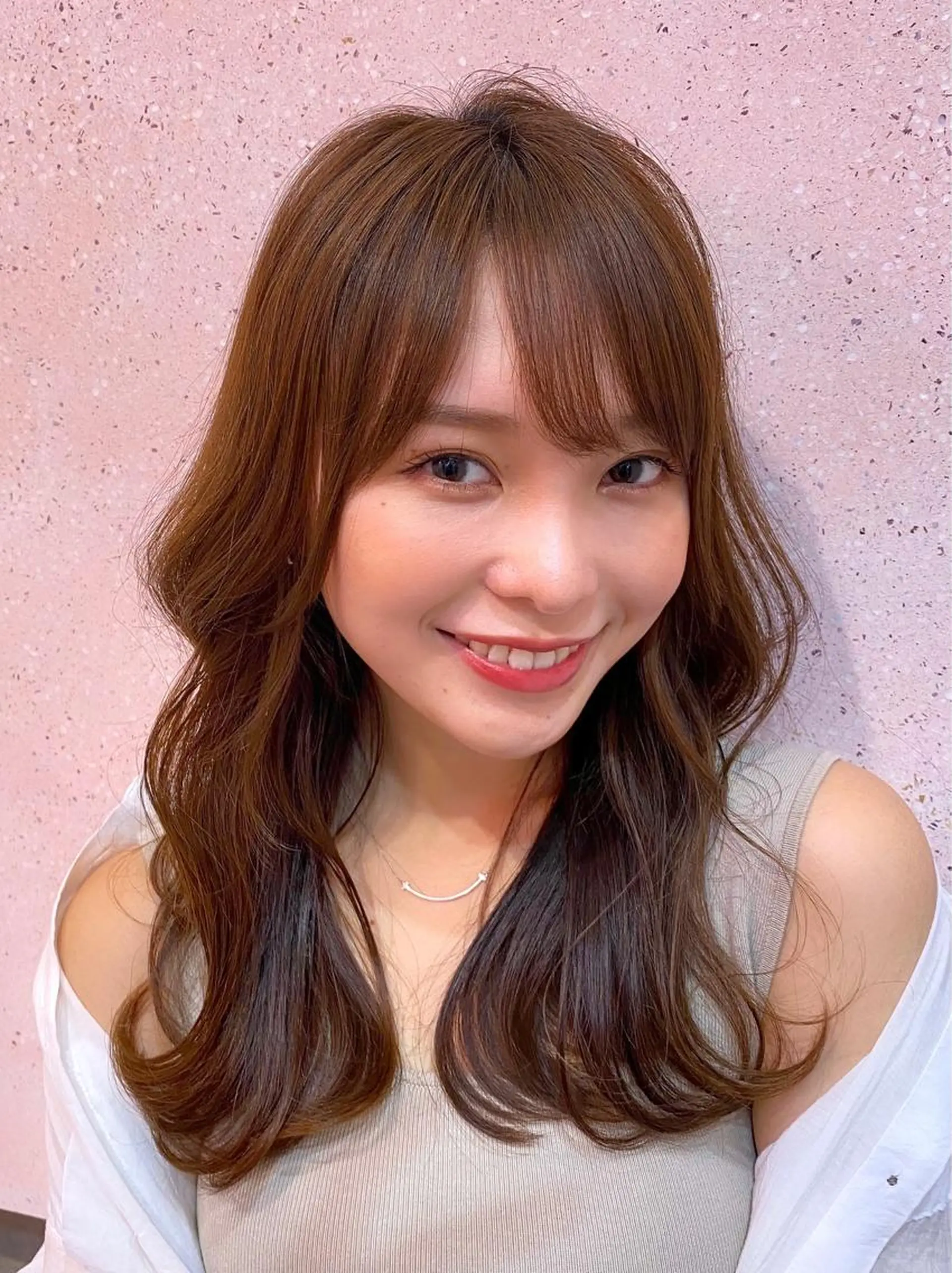 セミロング カラー シールエクステ セミロングパーマ ブリーチ ケアブリーチ ダブルカラー カット ヘアカラー 縮毛矯正 トリートメント 新宿/韓国風レイヤー 髪質改善/渋谷直樹のヘアスタイル