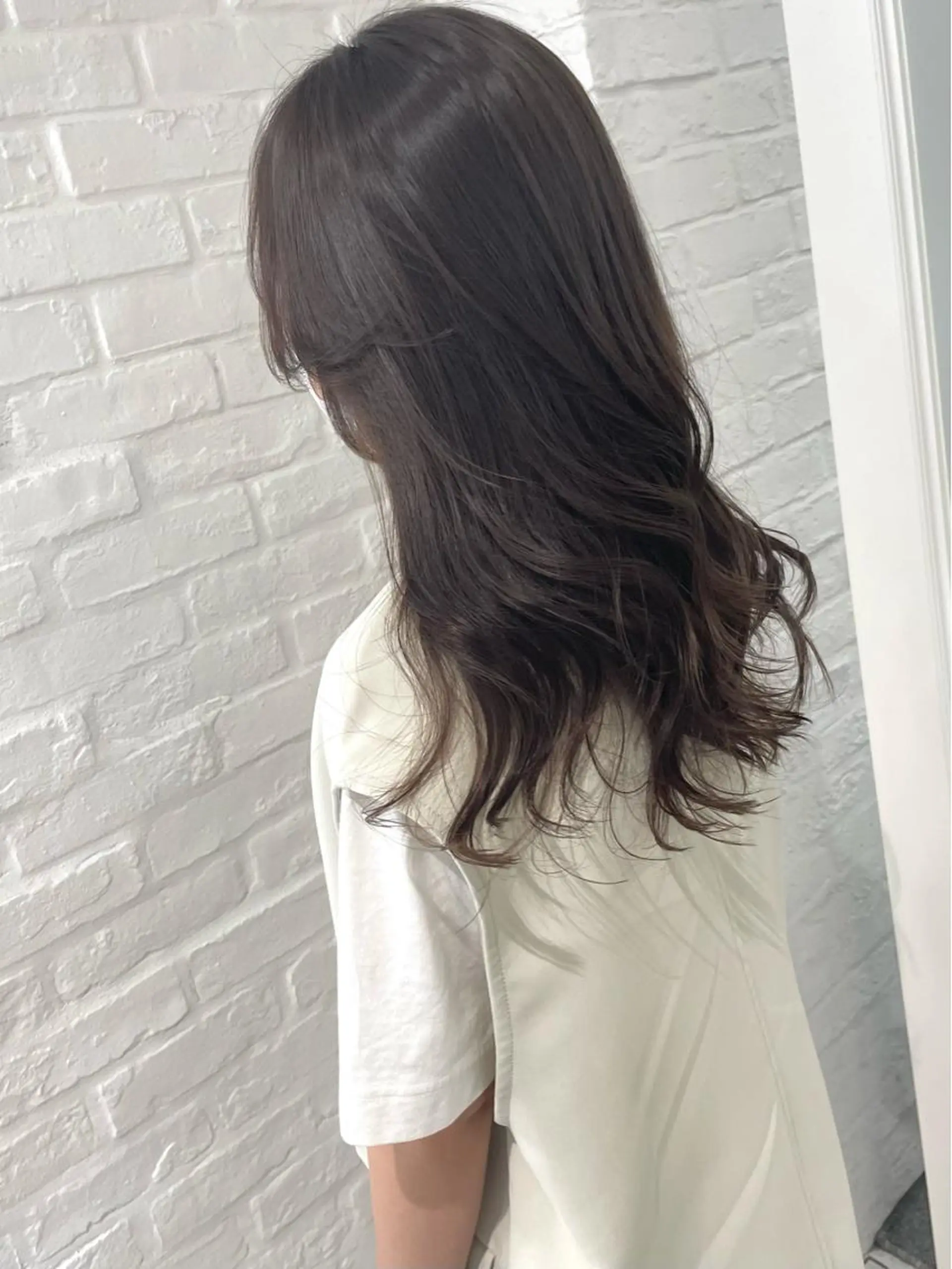 ロング カラー ヘアカラー トリートメント 米津 優花のヘアスタイル