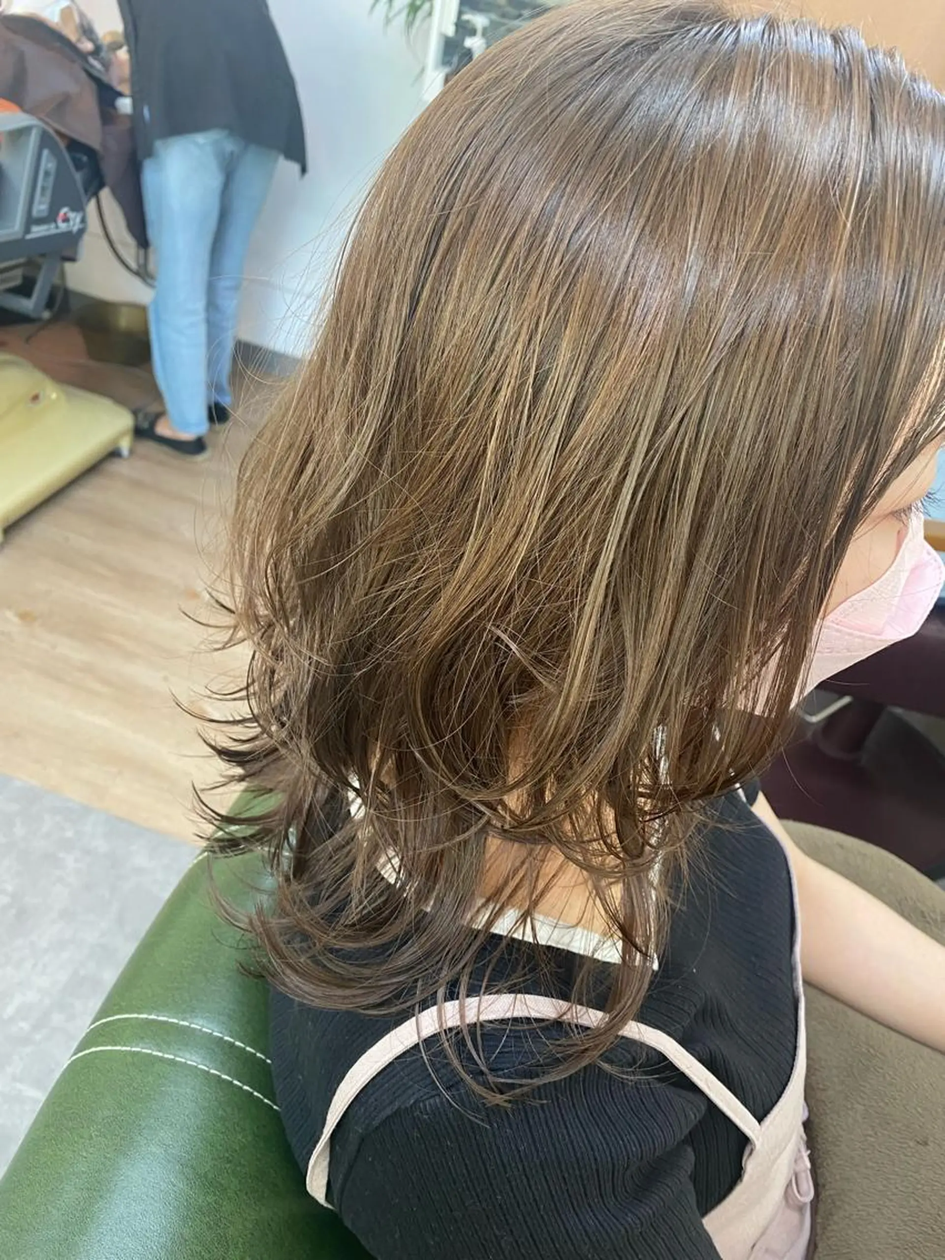 セミロング レイヤーカット カット ヘアカラー トリートメント 永沼 真依のヘアスタイル