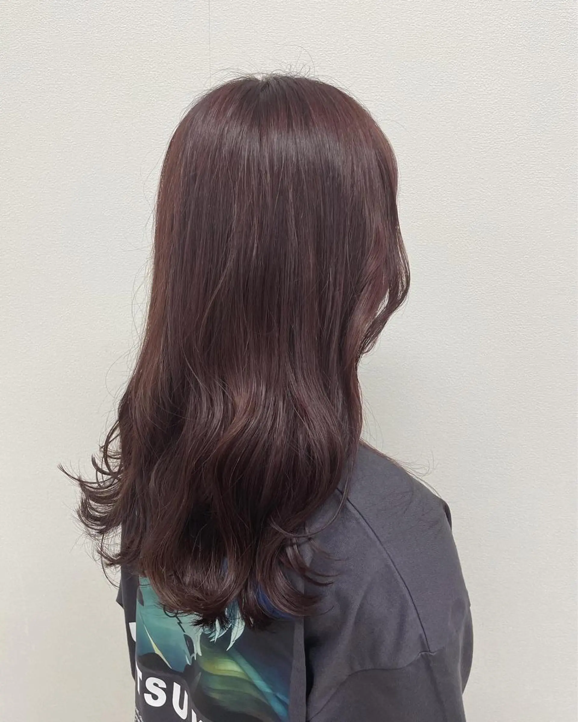 ロング カラー ヘアアレンジ インナーカラー ラベンダーカラー ラベンダーピンク ピンクカラー ヨシンモリ カット ヘアカラー トリートメント 酸性縮毛矯正🧴韓国 レイヤー/髪質改善のヘアスタイル