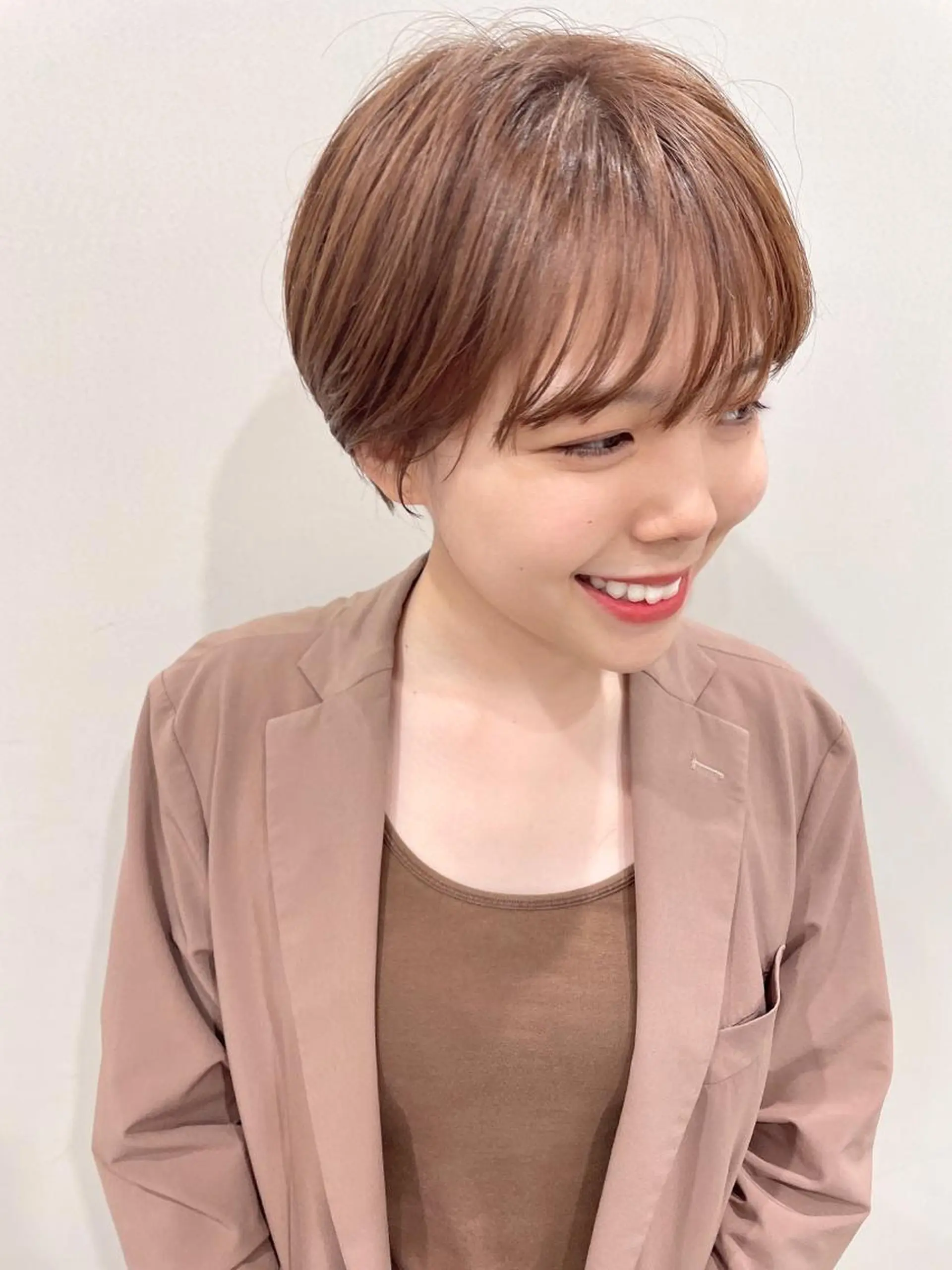 カラー ブリーチ ハイトーンカラー ブリーチなしカラー theB🎀 🫧chinamiのヘアスタイル