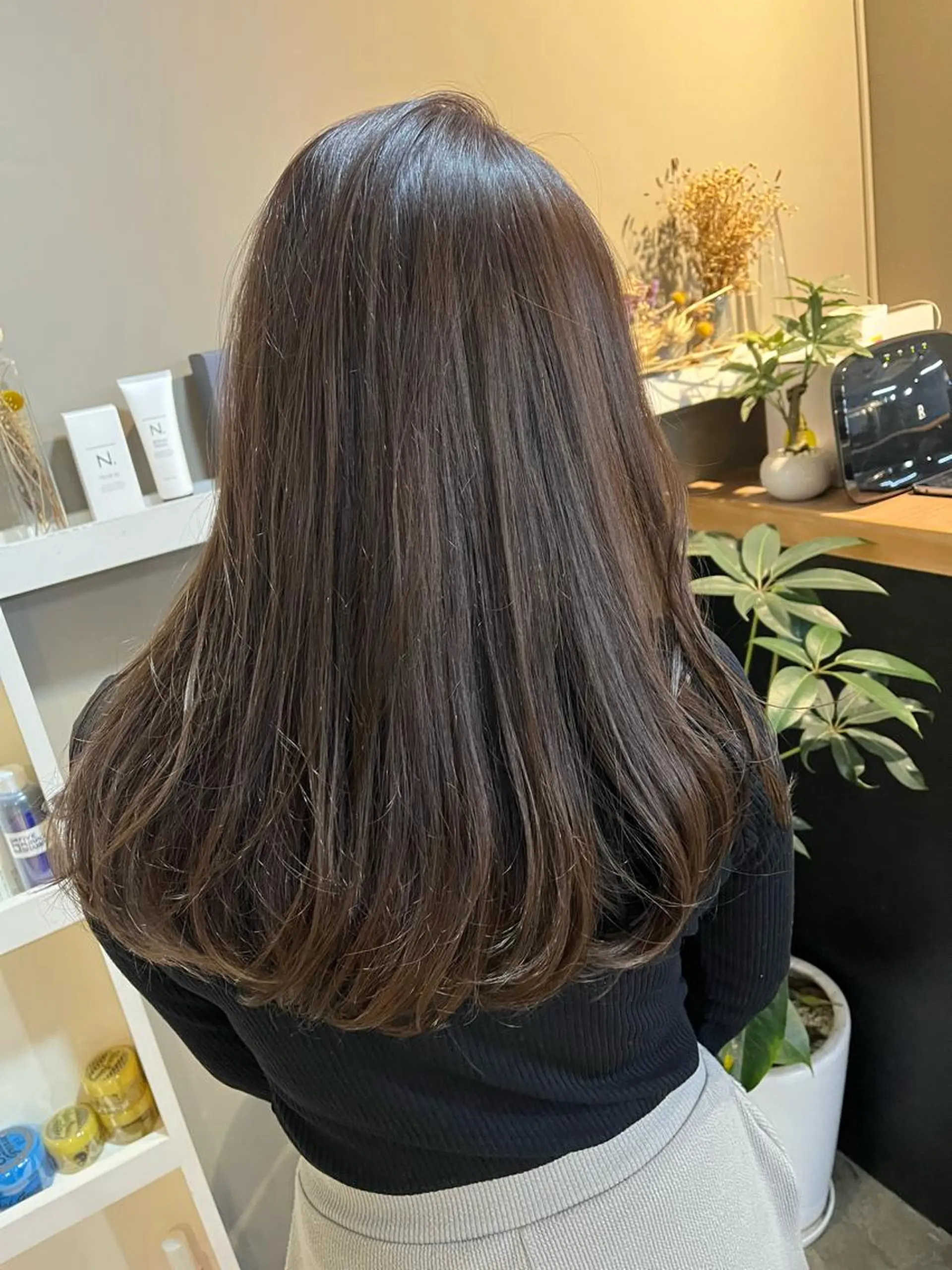 ロング カラー ヘアアレンジ キッズ ネイル マツエク・マツパ アイブロウ 透明感カラー🤎 ゆりのヘアスタイル