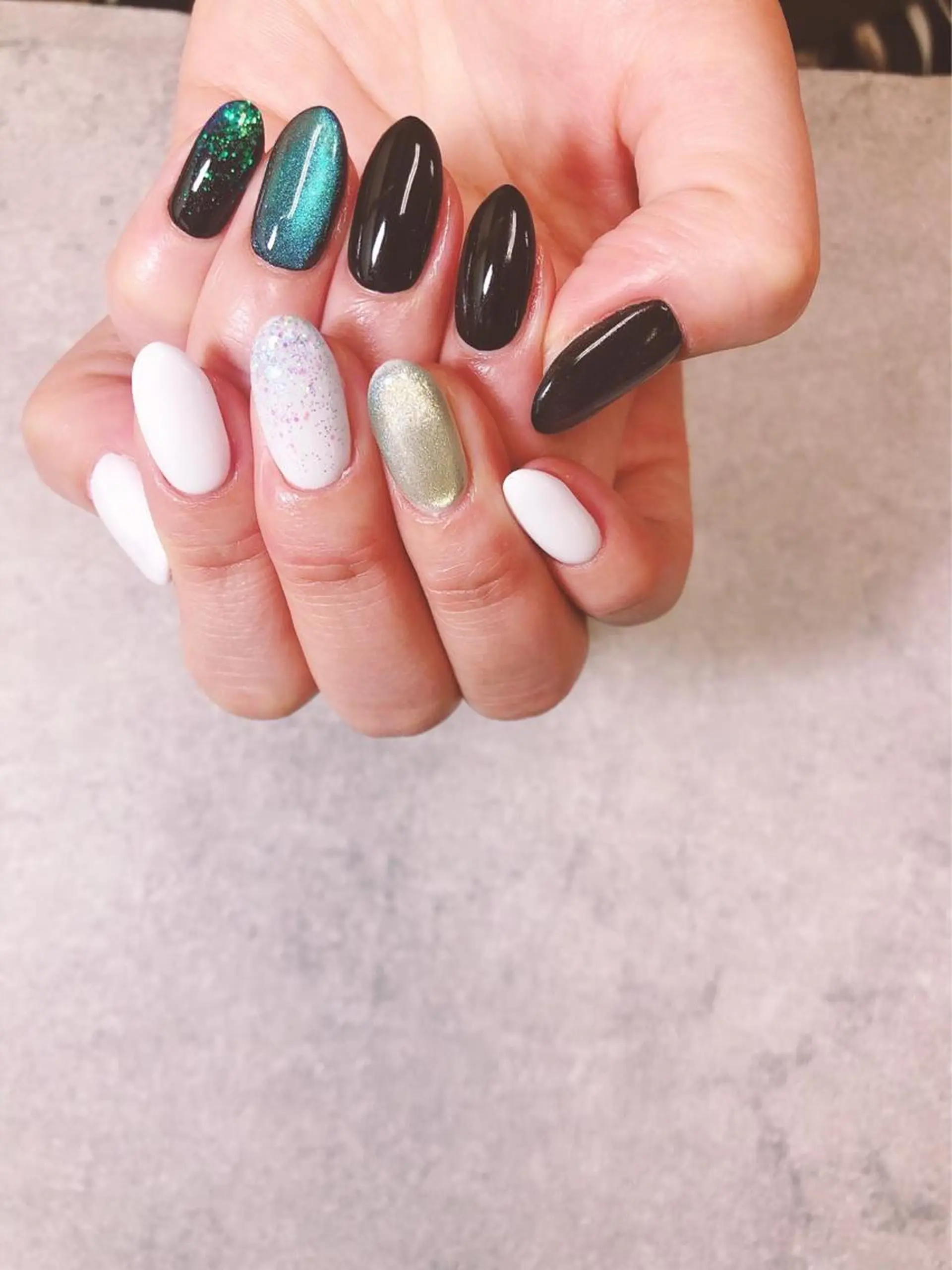 ネイル マグネットネイル FASTNAIL PLUS 新宿店のネイルデザイン