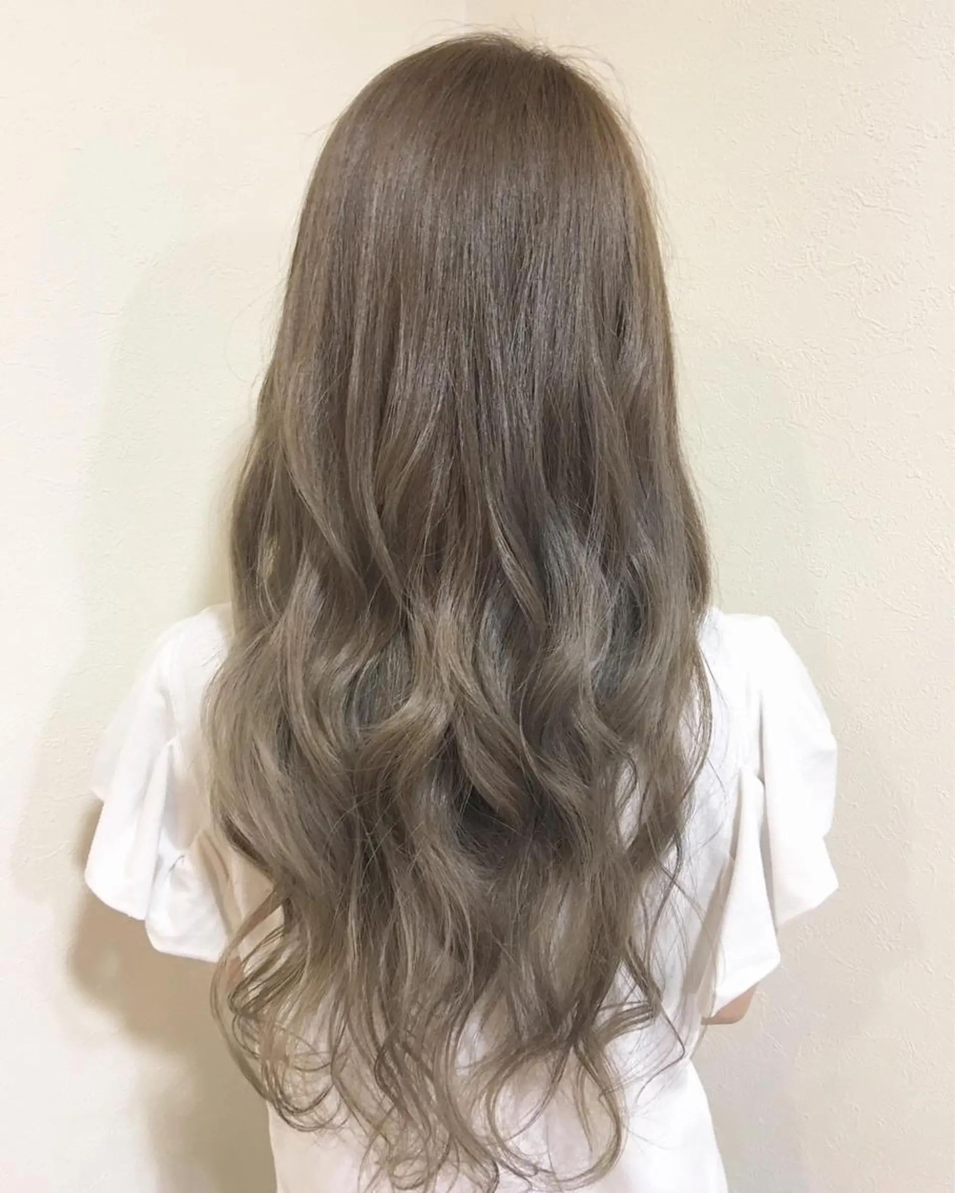 ロング ヤマグチ ヒカルのヘアスタイル
