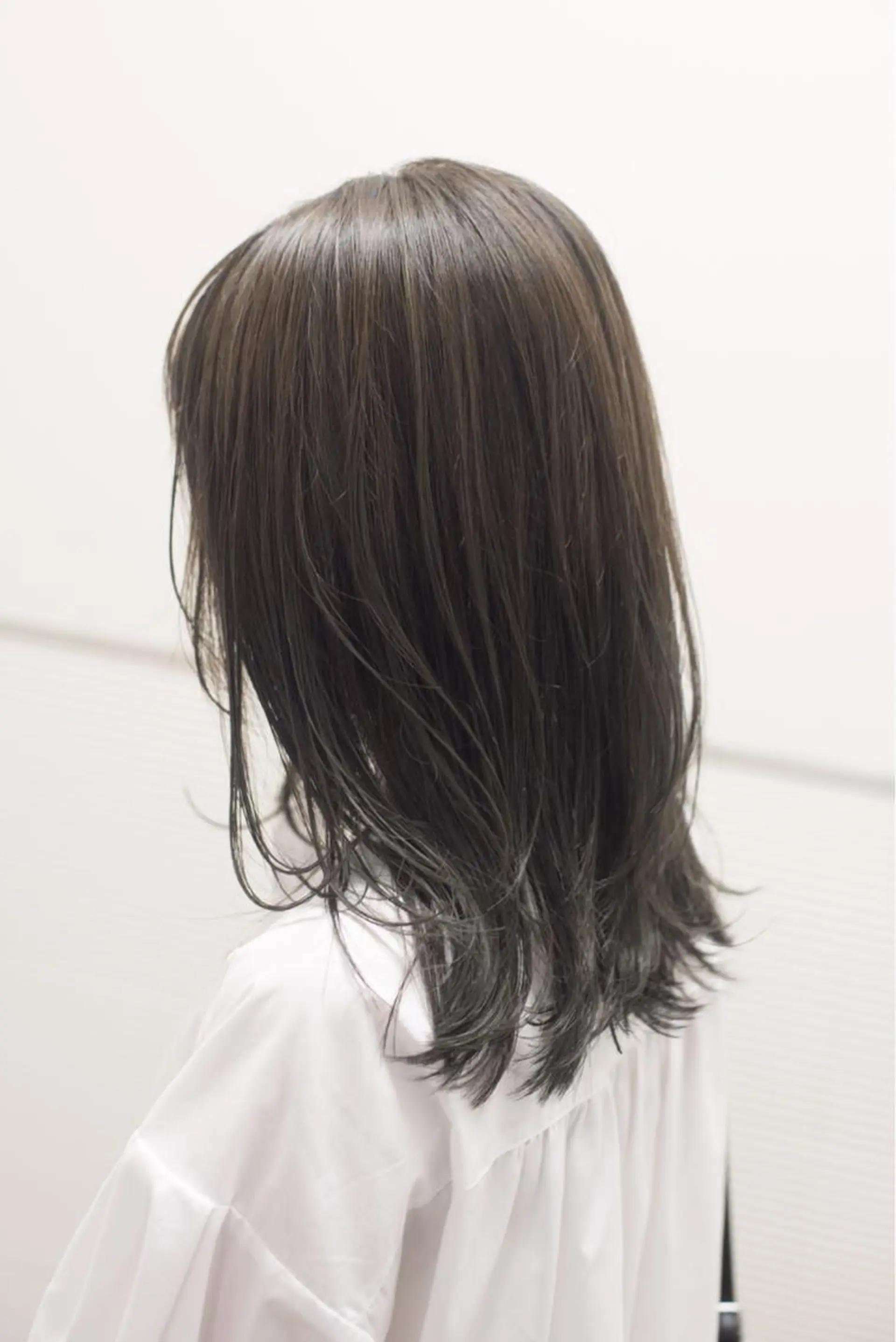 セミロング カラー 千葉 慎也のヘアスタイル