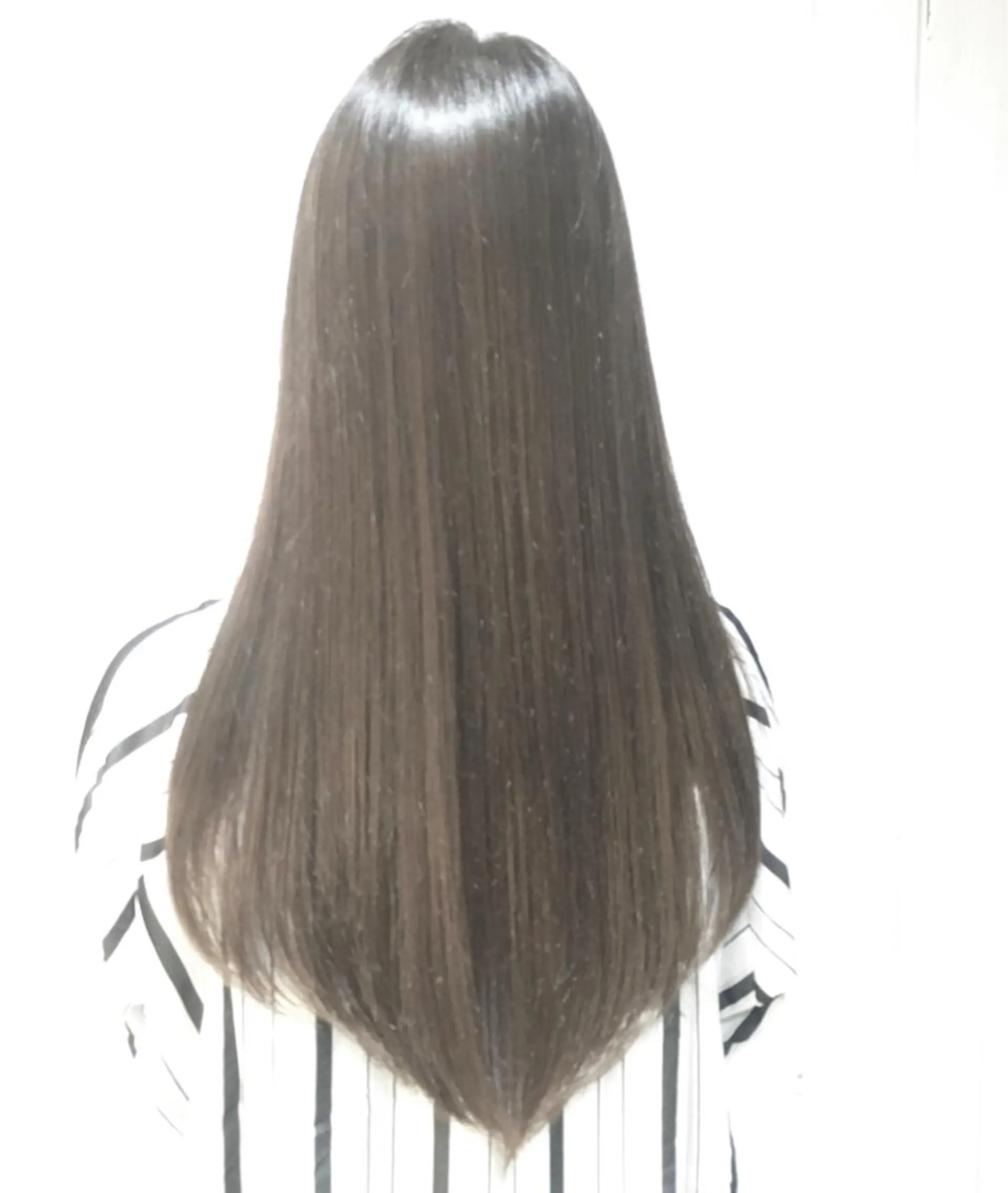 ロング 縮毛矯正 トリートメント トリートメント neolive emのヘアスタイル