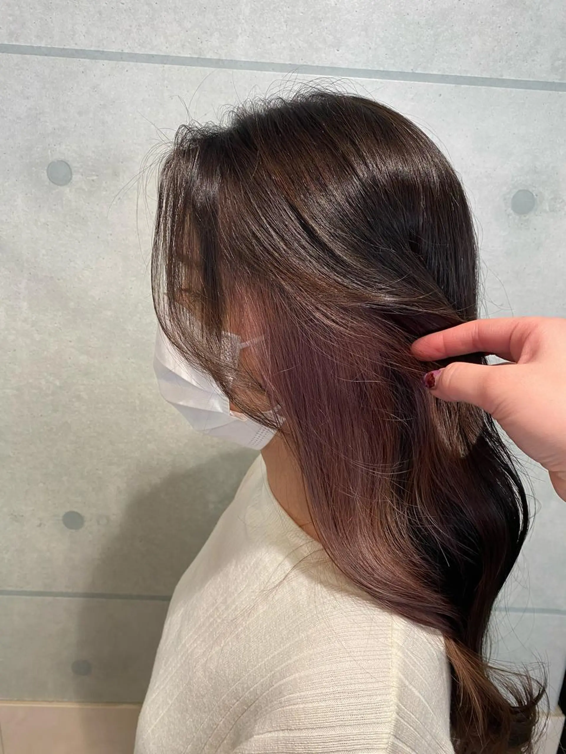 セミロング カラー ブリーチ 卒業式のヘアスタイル カラー専門美容師🫧 舘田千乃🫧のヘアスタイル