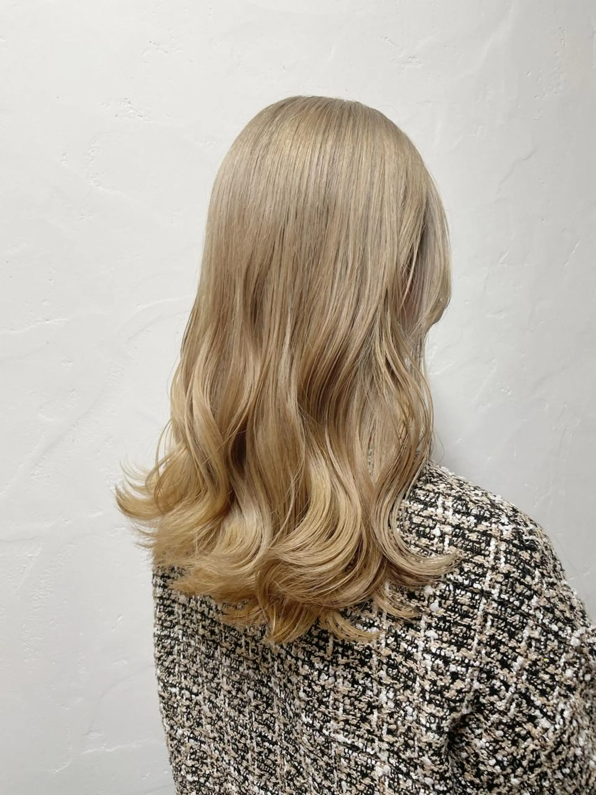 ミディアム ふわっとレイヤー 🪽スガヤハルミのヘアスタイル