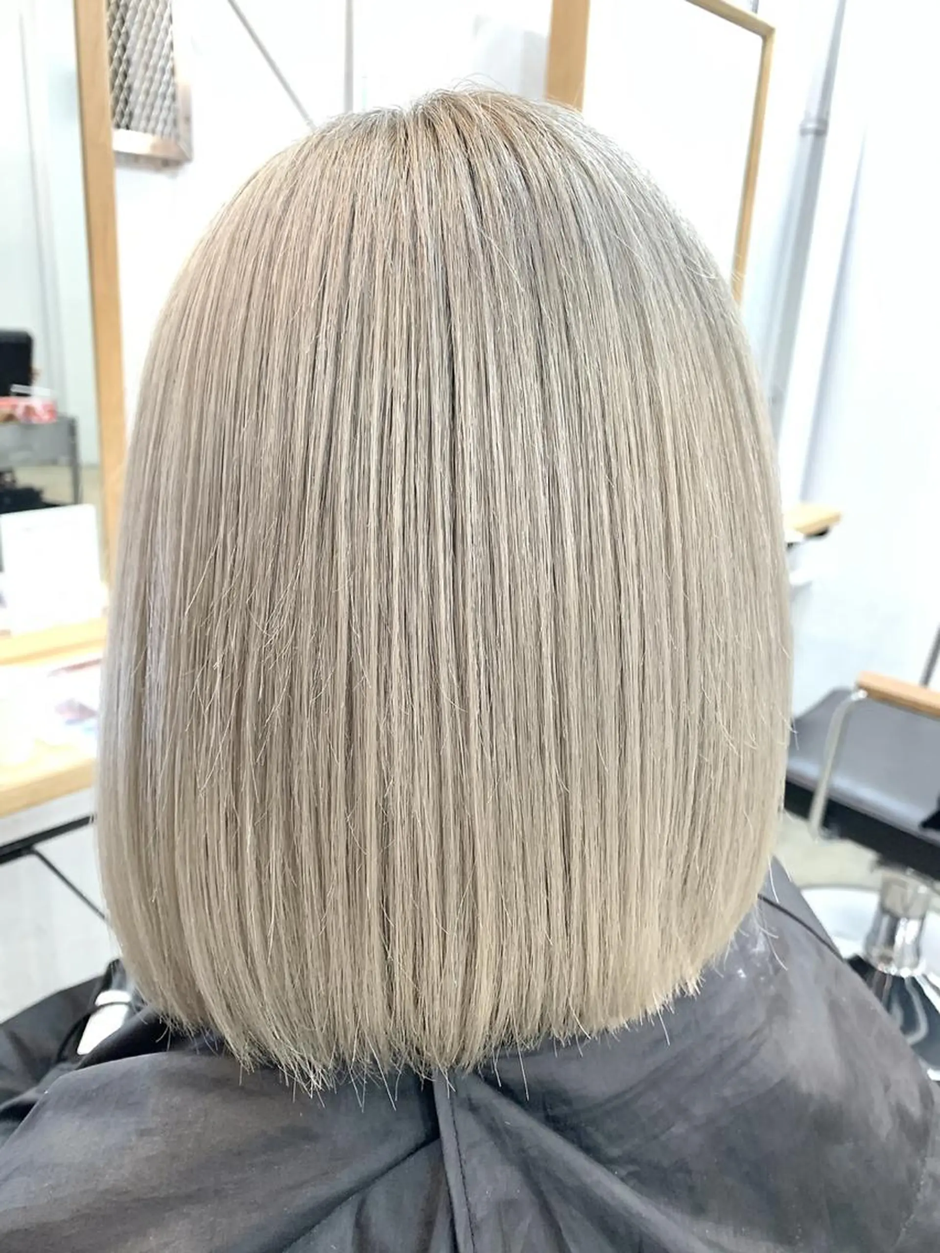 ミディアム カット ヘアカラー トリートメント CARAT堺東 Aujua認定サロンのヘアスタイル