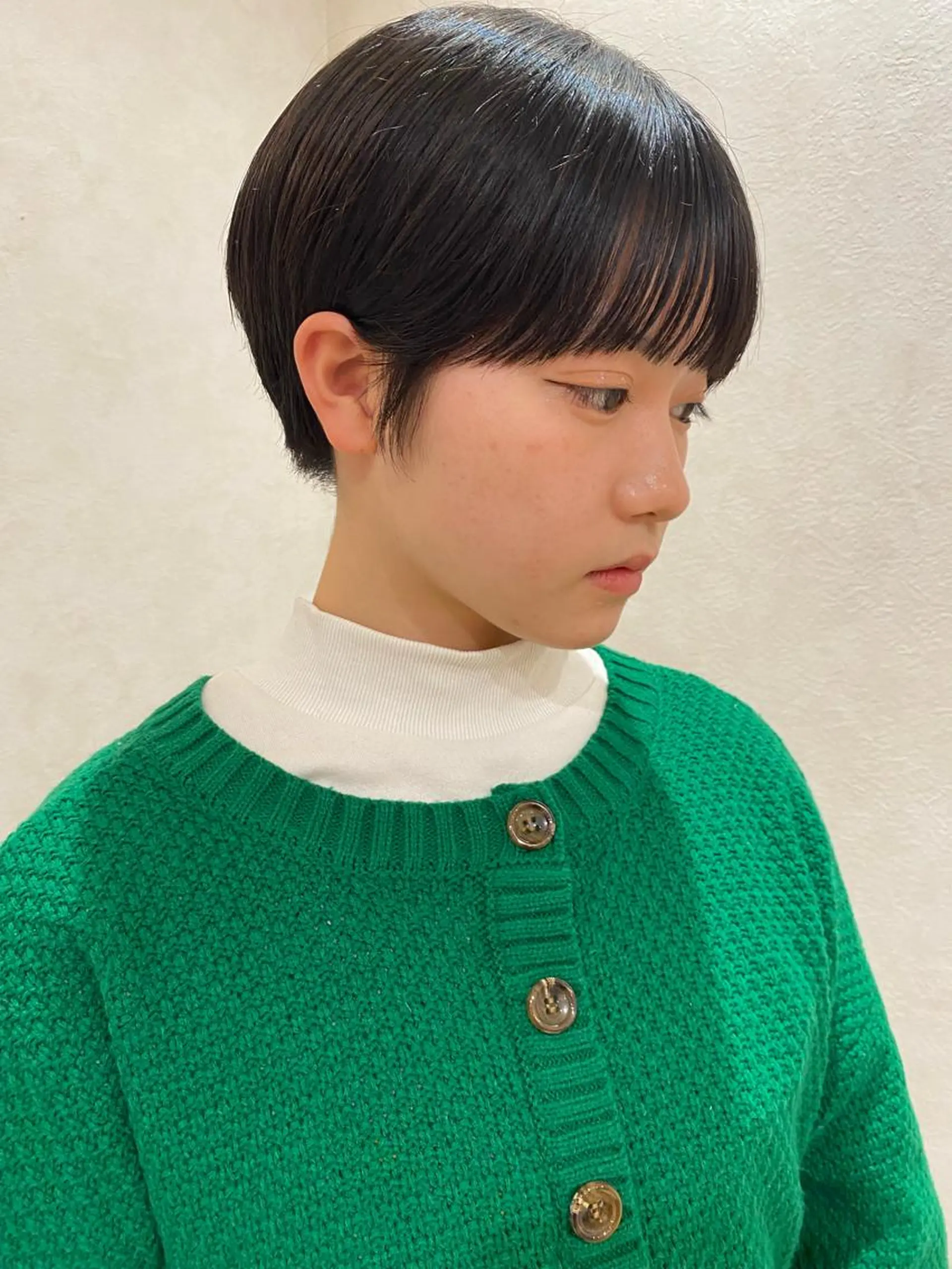 ショート 丸みショート ショートヘア かえ🩶韓国ボブ🎀 透明感カラー🥣のヘアスタイル