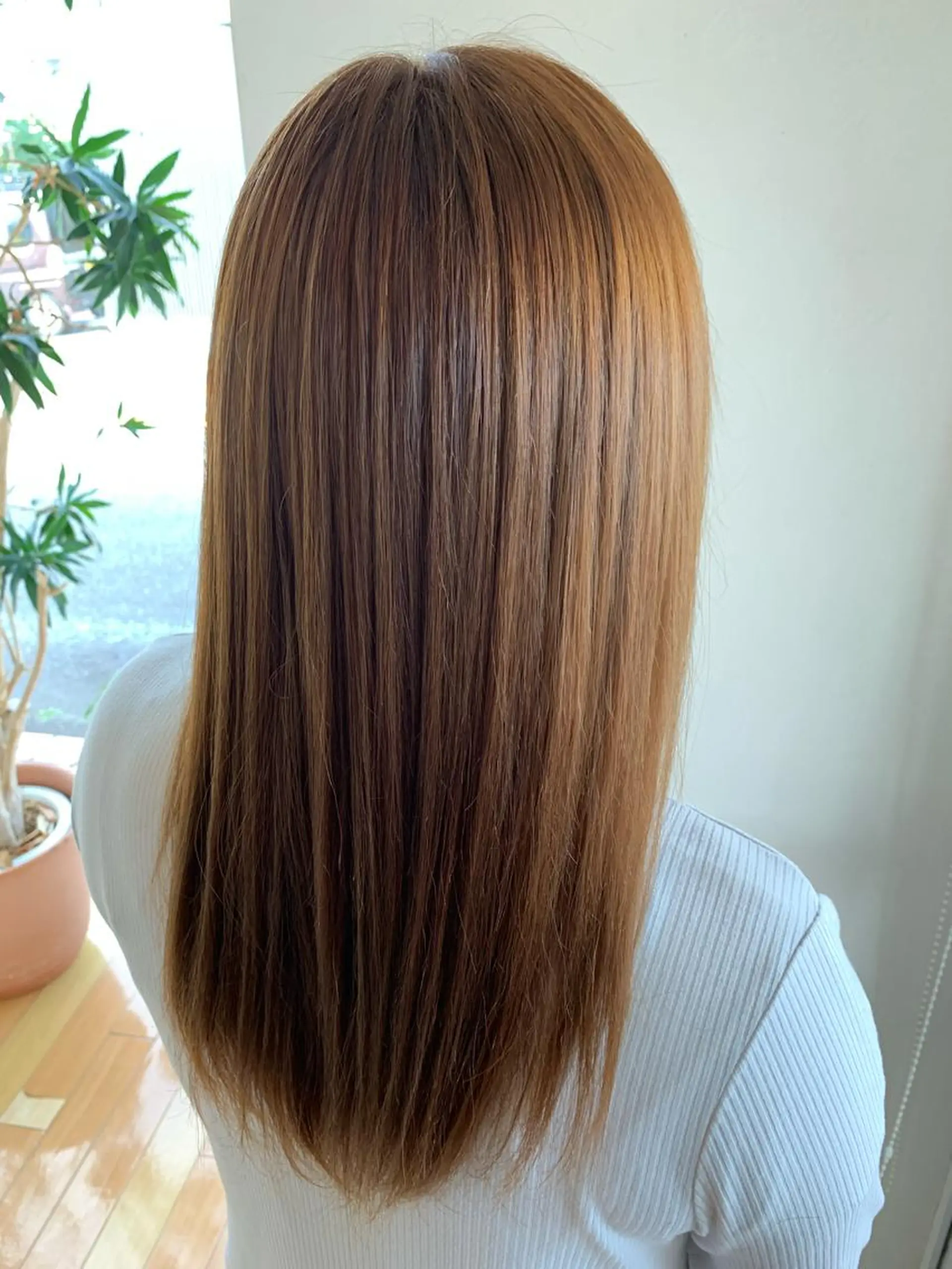 セミロング カラー 柴田 結衣のヘアスタイル