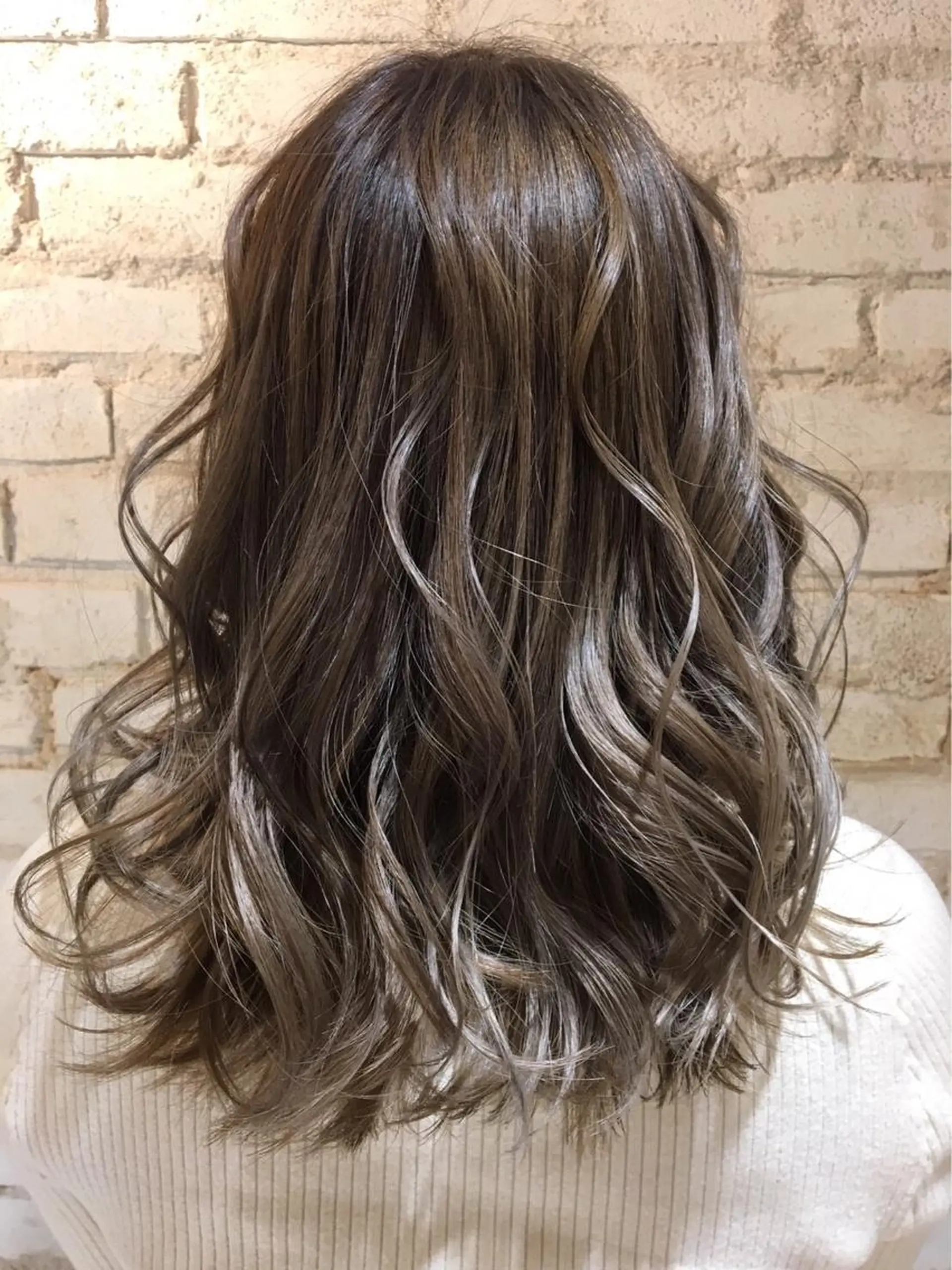 ミディアム レイヤーカット 川田くるみのヘアスタイル