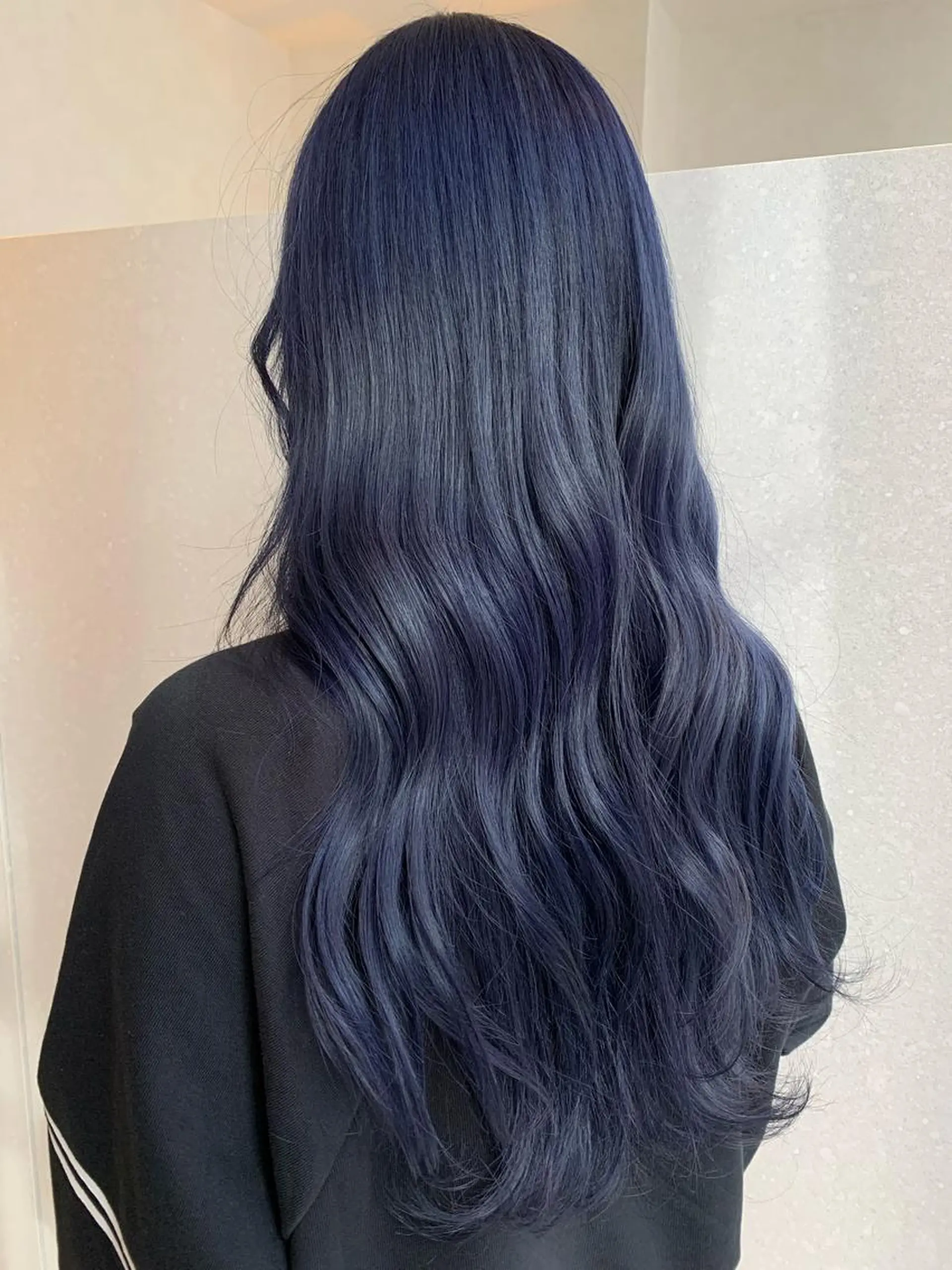 カラー ダブルカラー inity　杉本 美羽のヘアスタイル