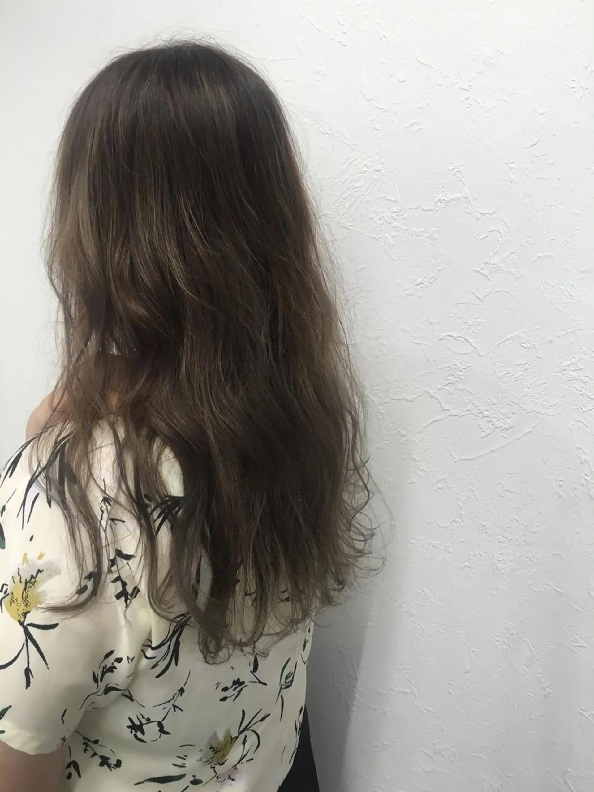 ロング カラー グラデーションカラー ハイライトカラー ハイライト 2nd所属・🤍2nd🤍田所 美希のヘアスタイル